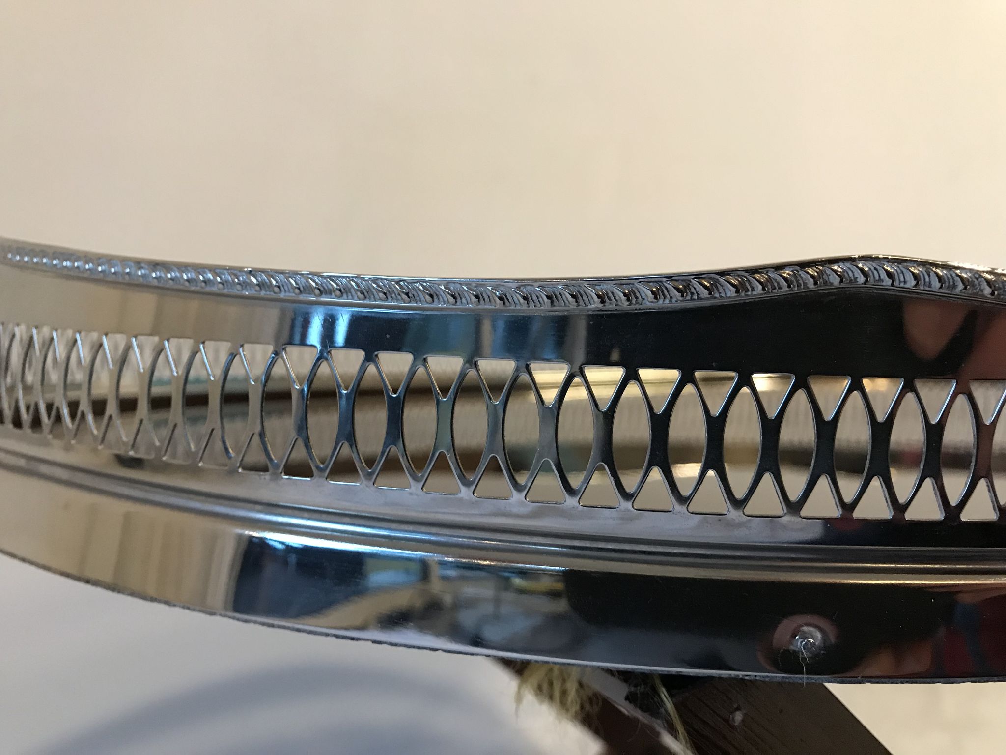 Service tray of silver metal, wood and fake tortoiseshells 1970