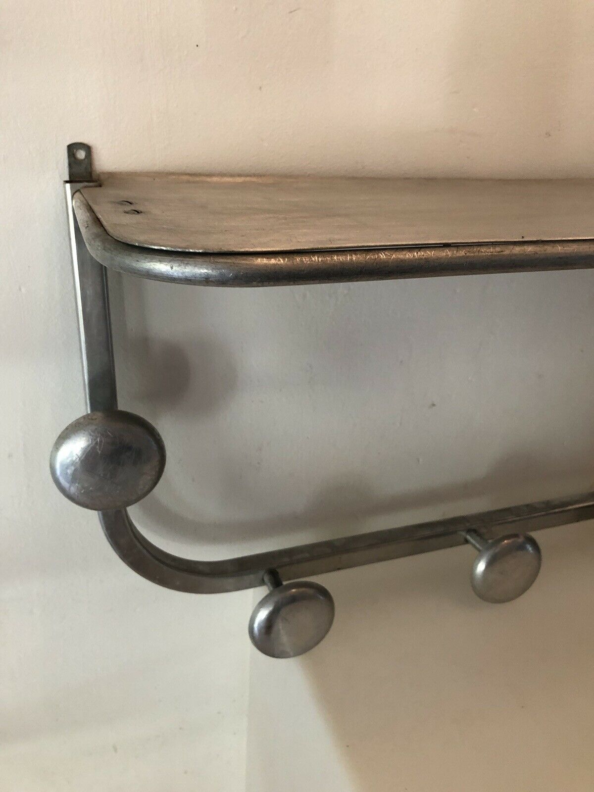 VINTAGE YEARS 60, VESTIAIRE MURALE ALU