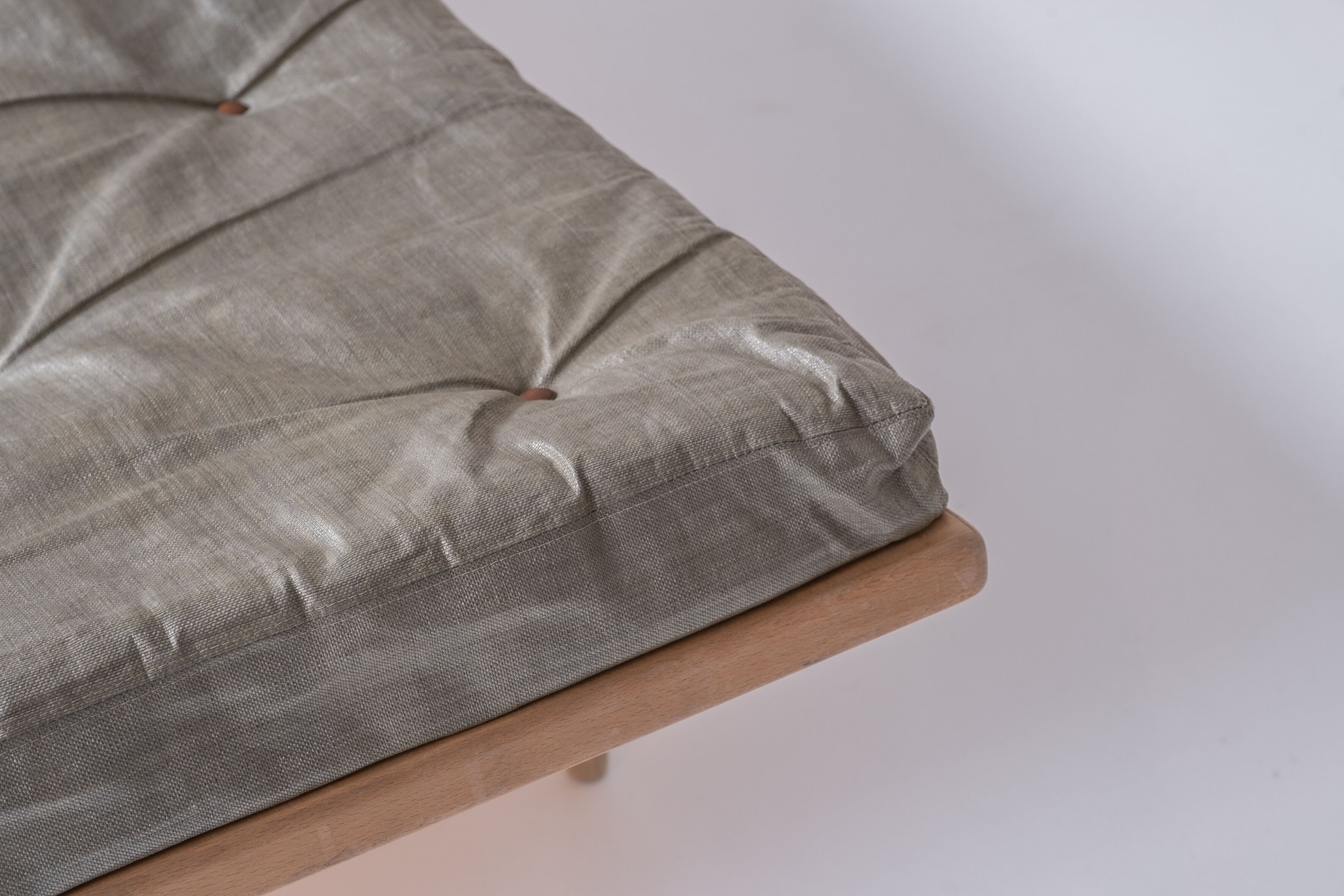 'Berlin' daybed designed by Bruno Mathsson for Firma Karl Mathsson, Sweden 1969.