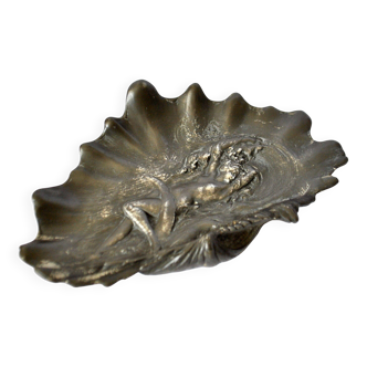 Art Nouveau nude woman shell ashtray signed Alliot 1900-1910