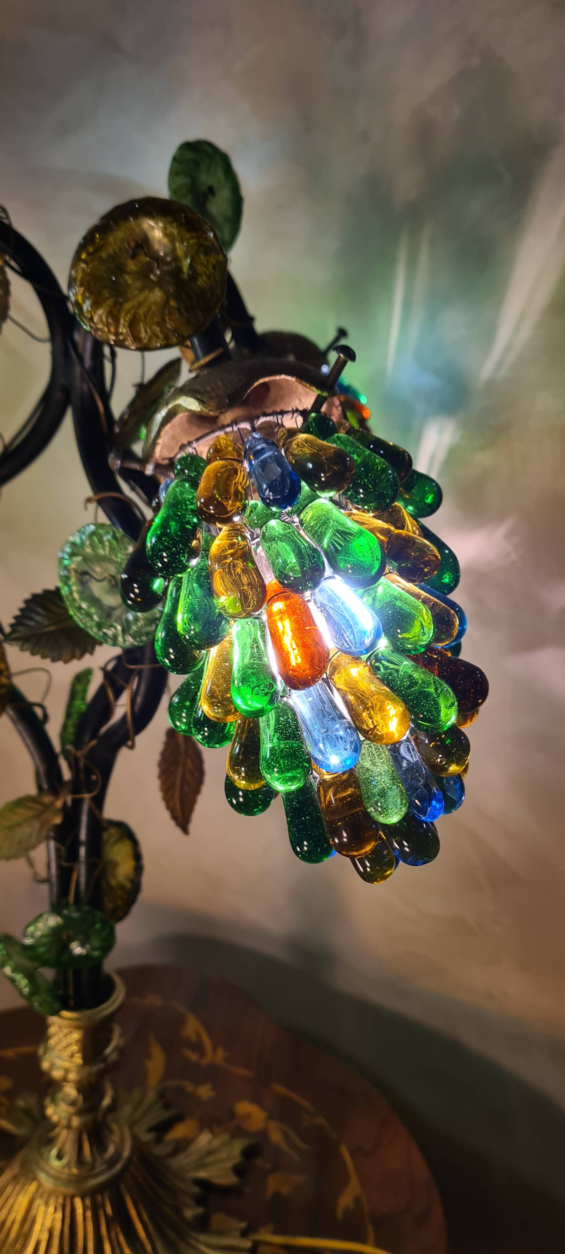 Original murano lamp in gilded bronze and metal with three lights, murano glass tulips 58x42