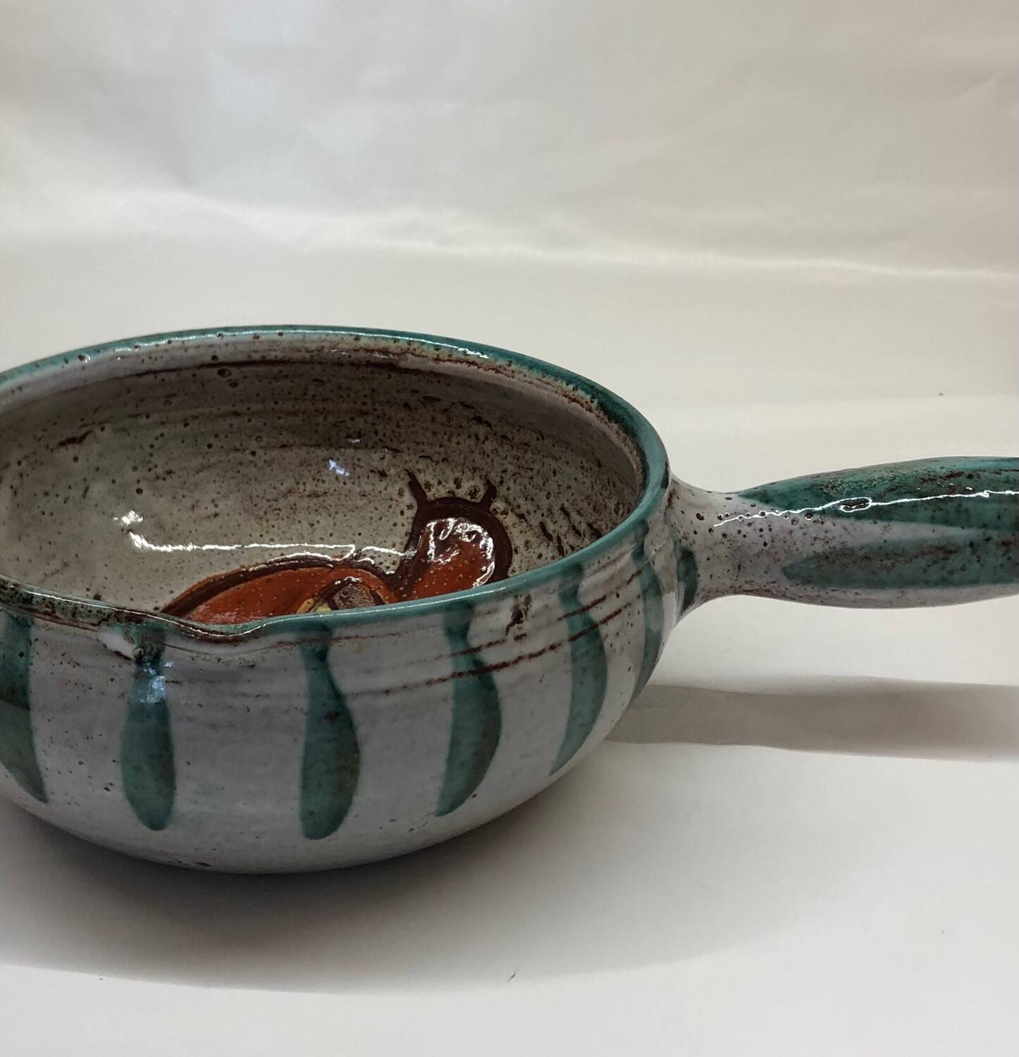 Ceramic fondue pot by Daniel Étienne in Vallauris