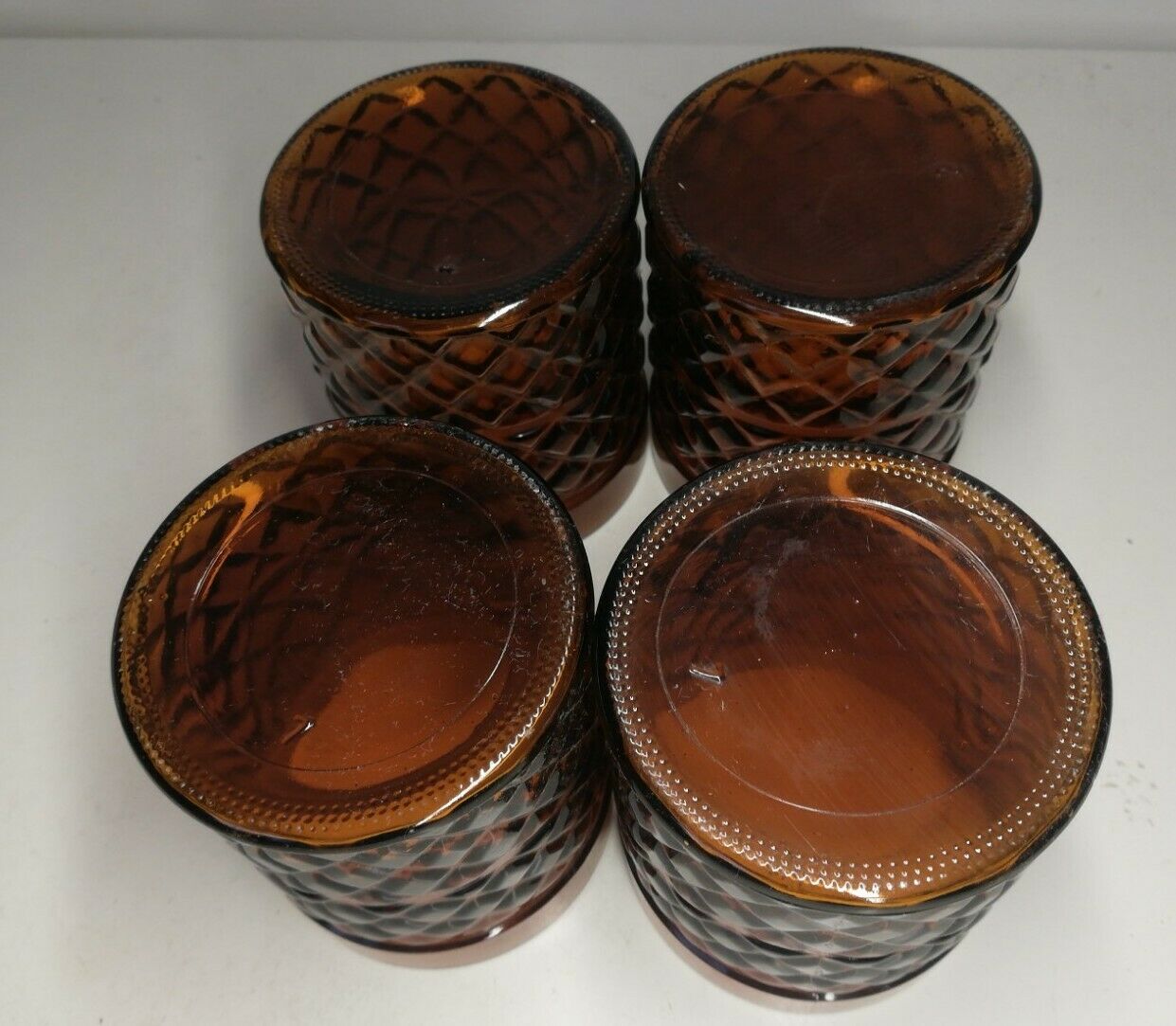 Lot of 4 vintage yellow glasses 20th century