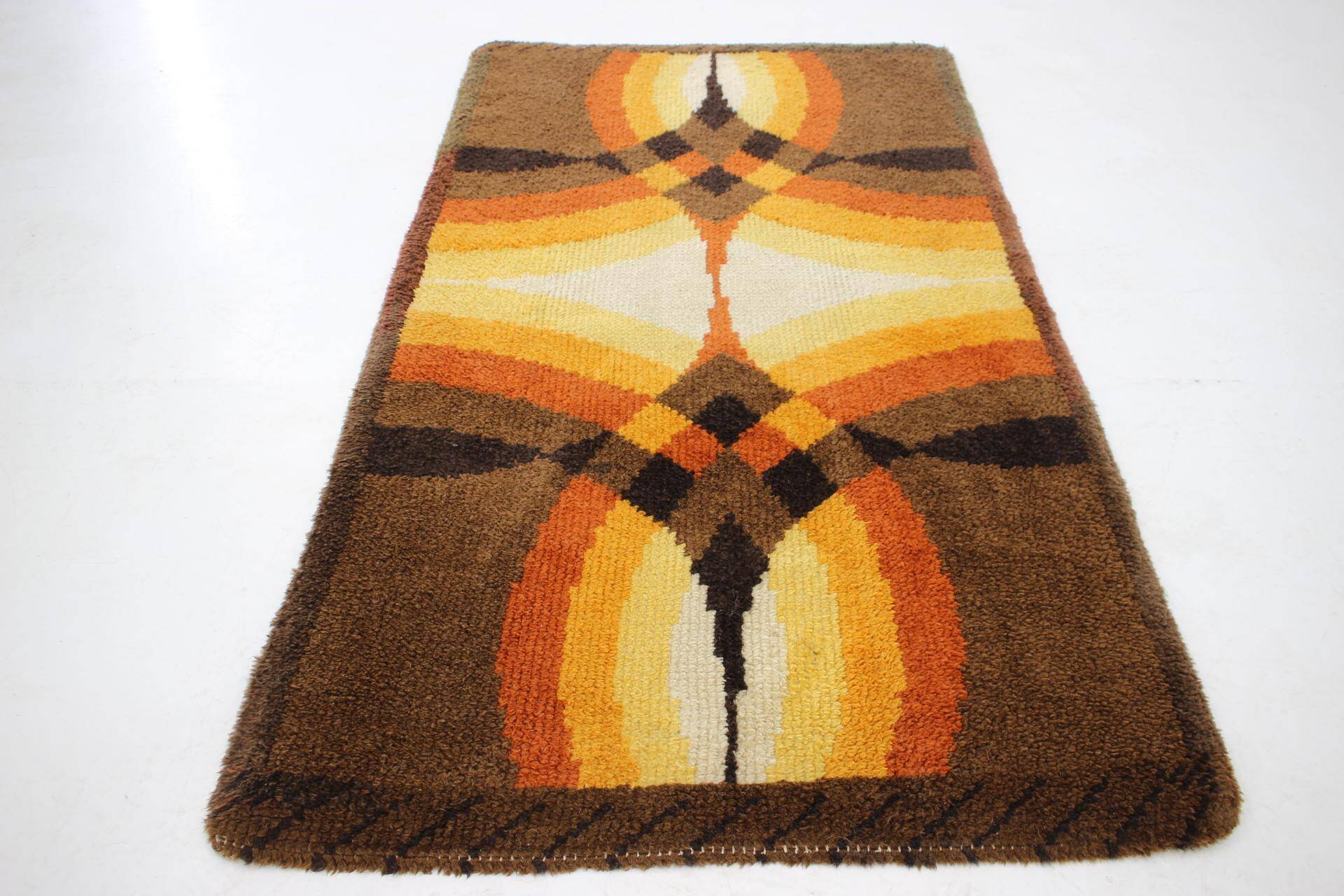 Small Danish Mid-Century Wool Carpet, 1970s