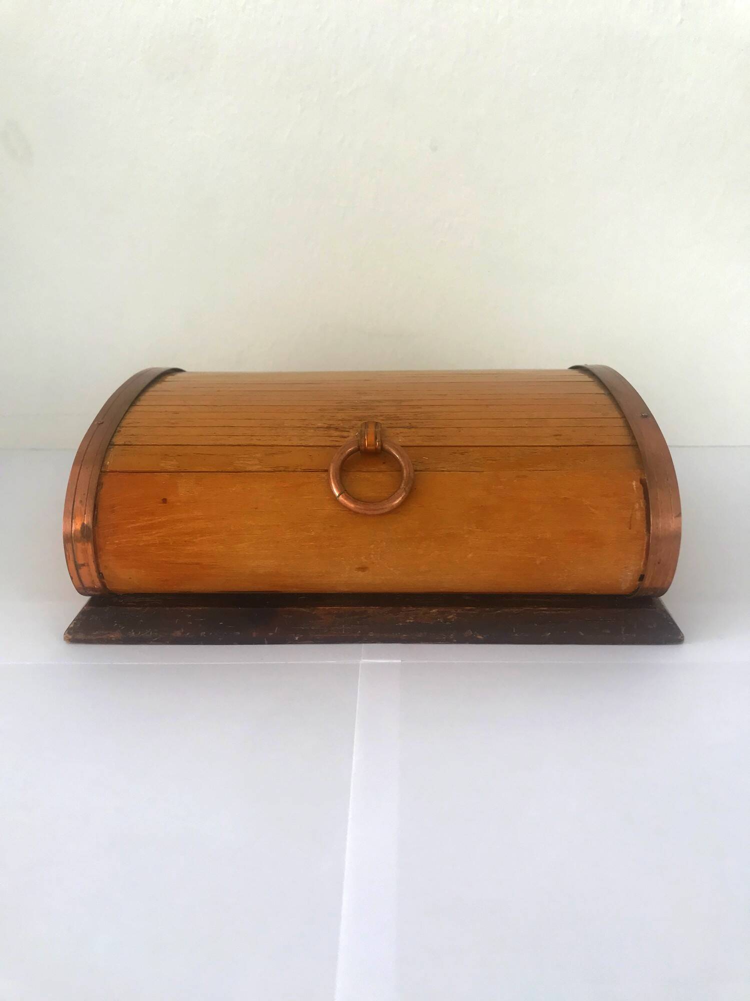 Vintage roll box from the 1950s