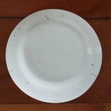 Lot de 2 anciennes assiettes en faïence de l’est, motif floral