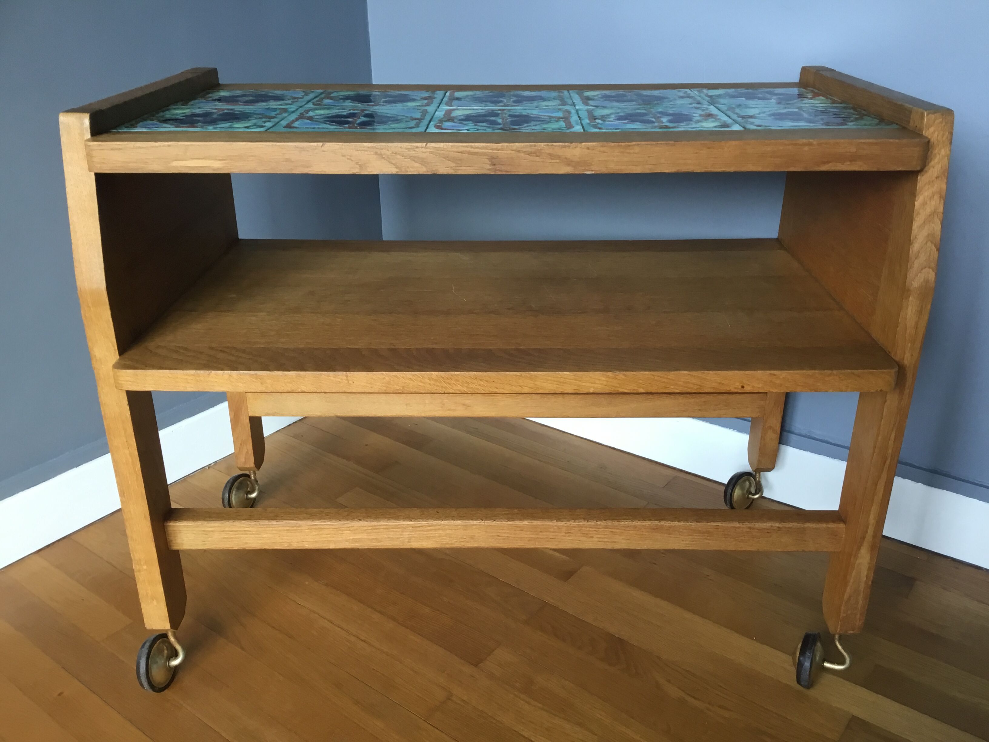Table by Guillerme and Chambron