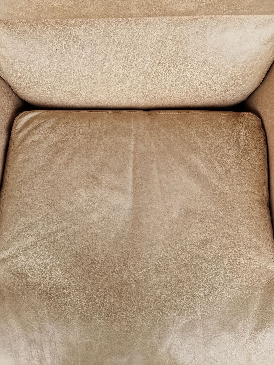 Salon vintage canapé et deux fauteuils