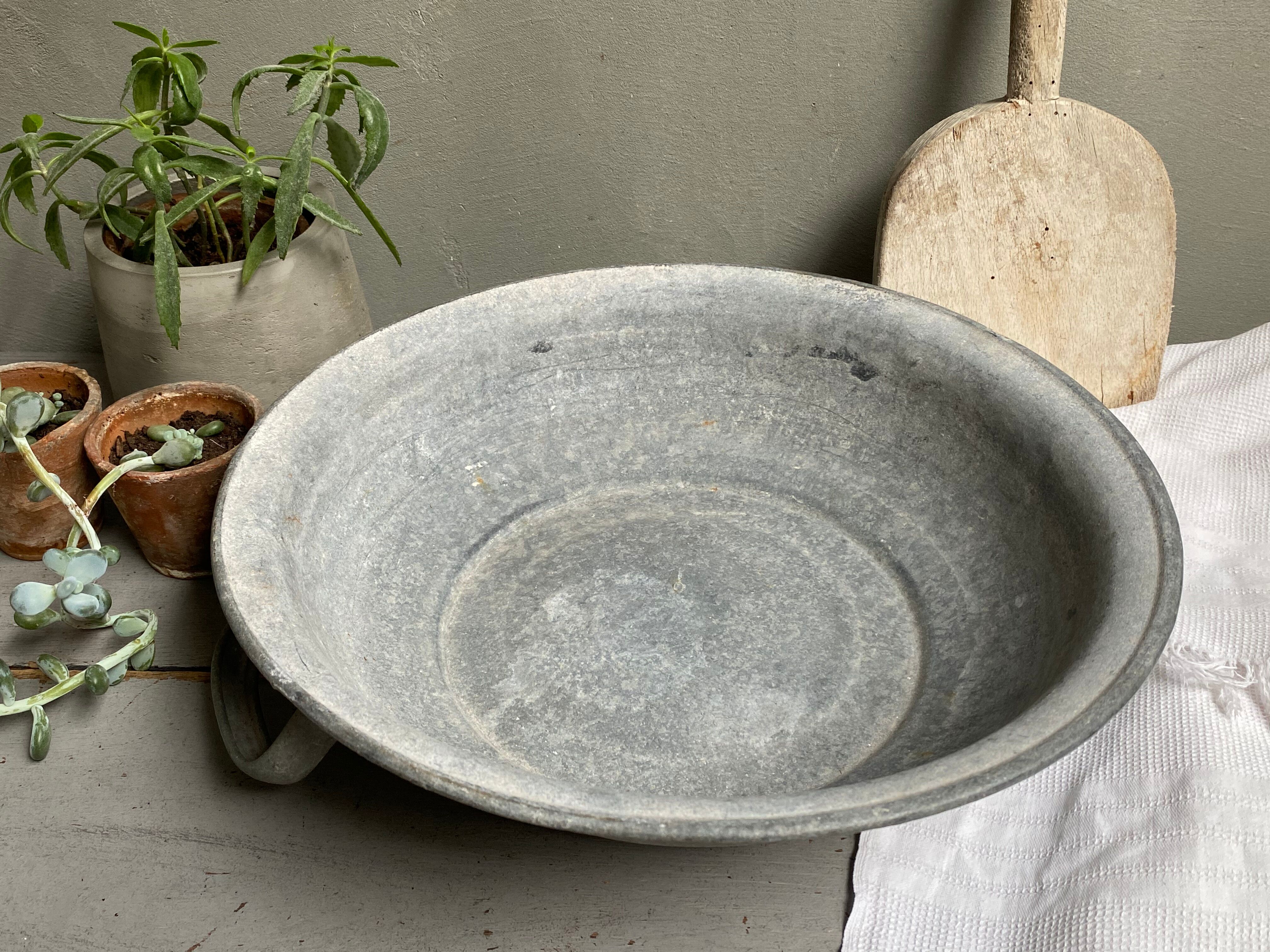 Zinc basin