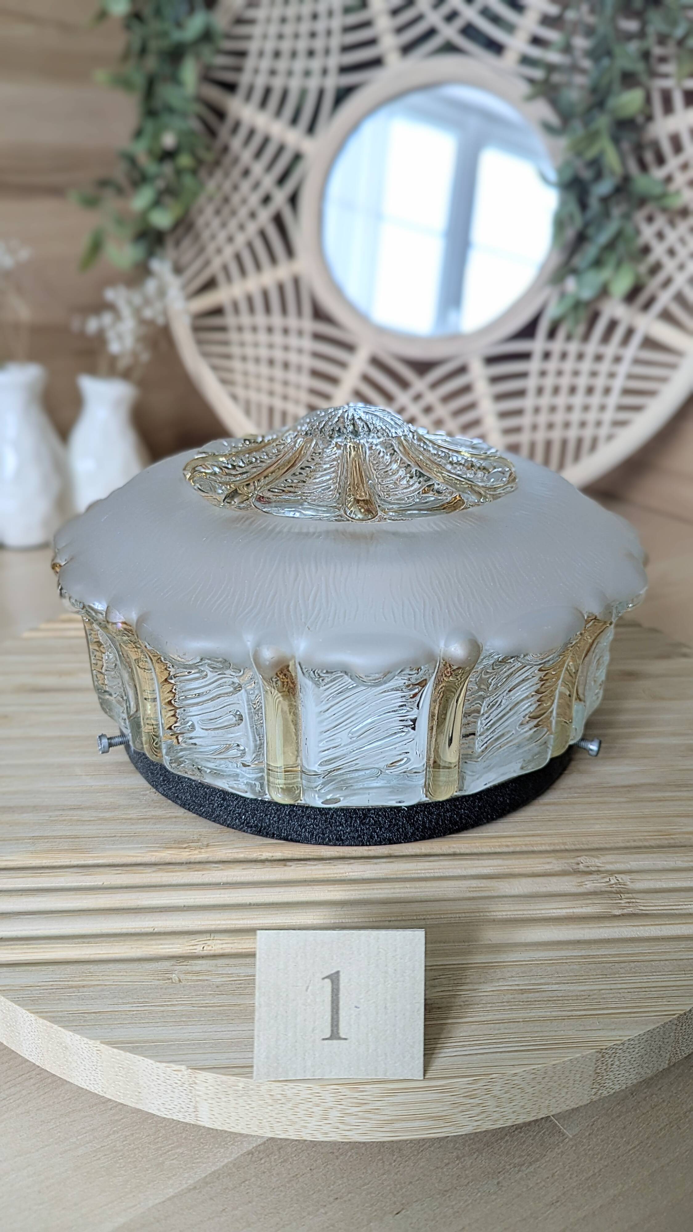1960s ceiling light (L-0241)