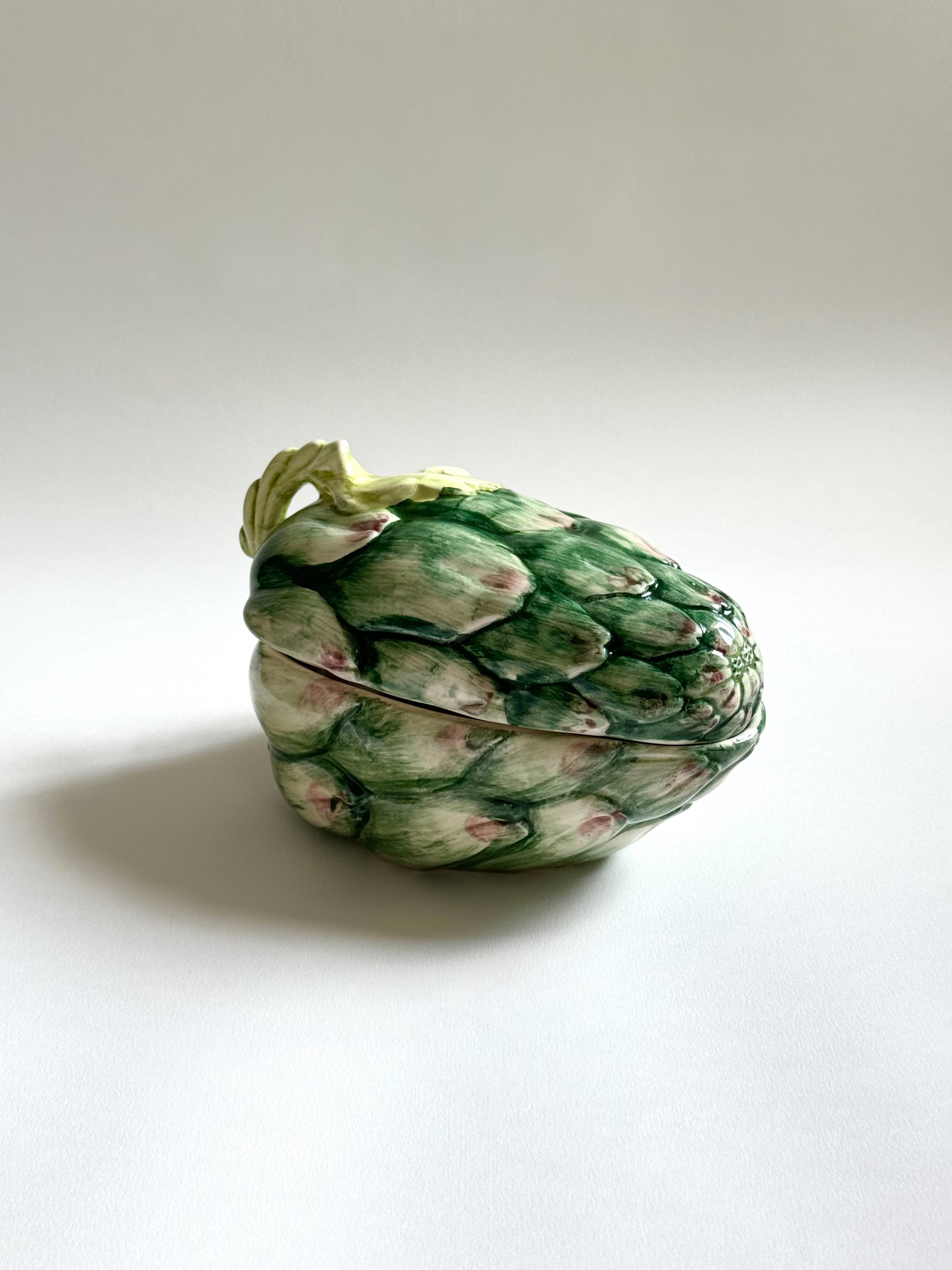 Artichoke sauce boat