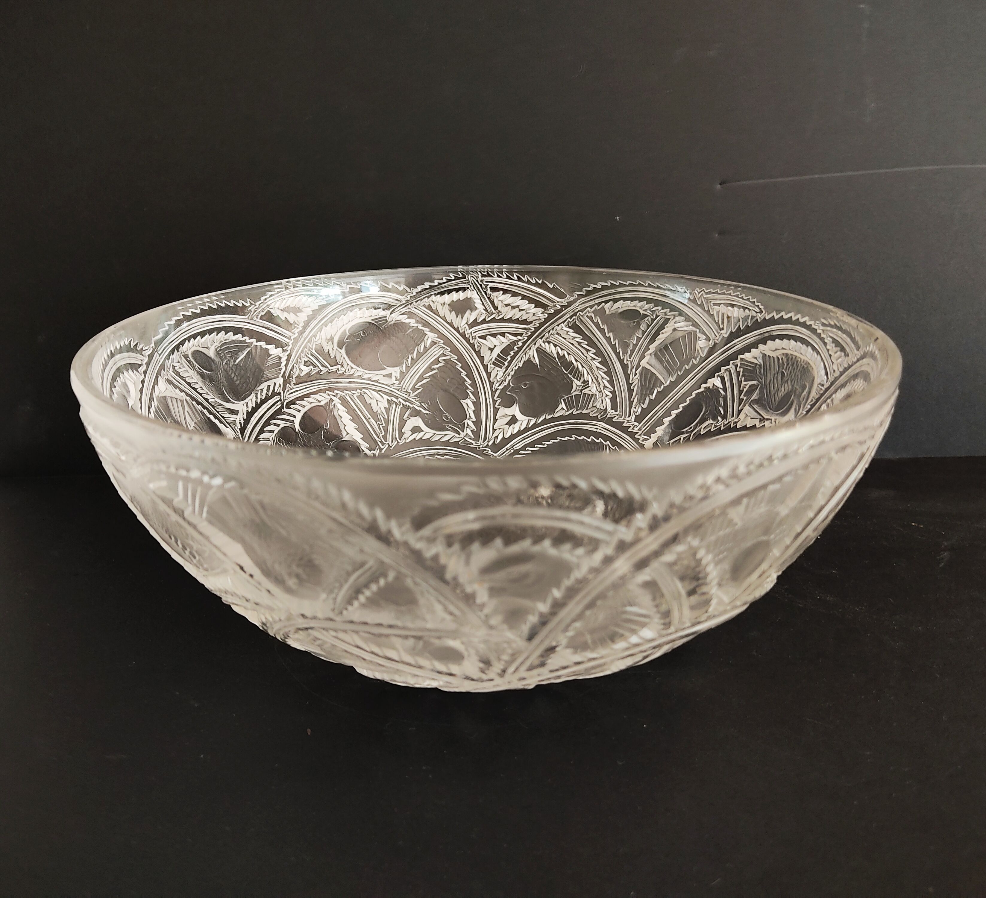 Coupe Lalique pinsons et feuillages signée