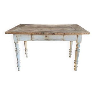 Farmhouse table
