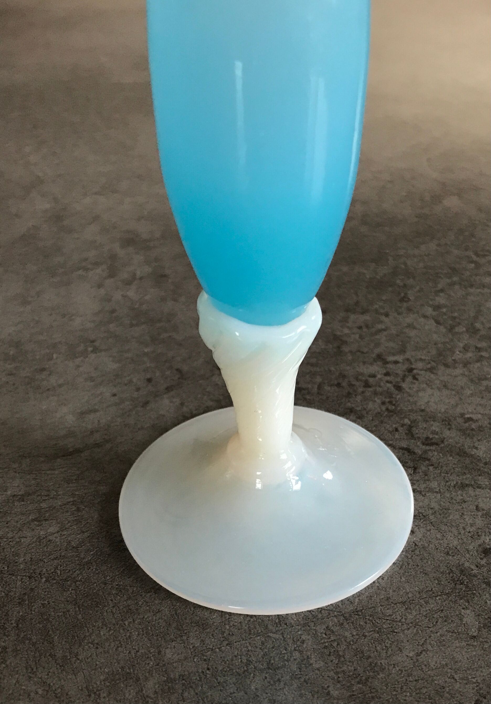 Vase soliflore in opaline turquoise blue color and white foot 24 cm