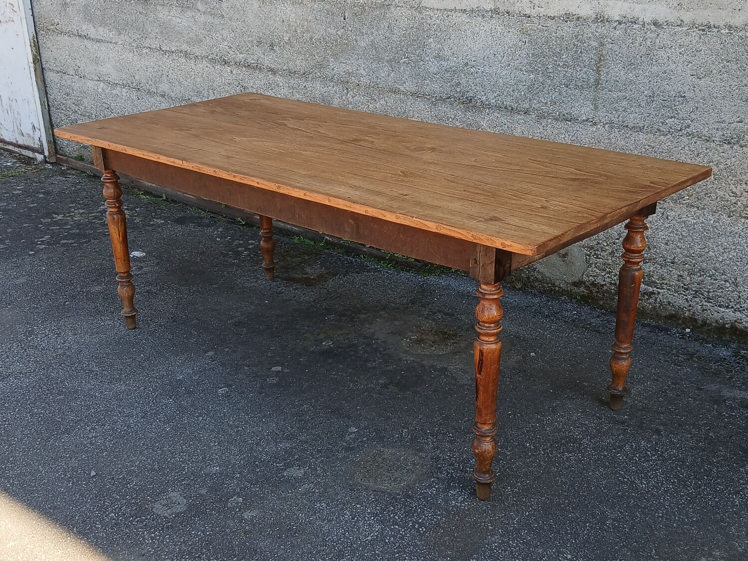 Farm table, turned wooden legs