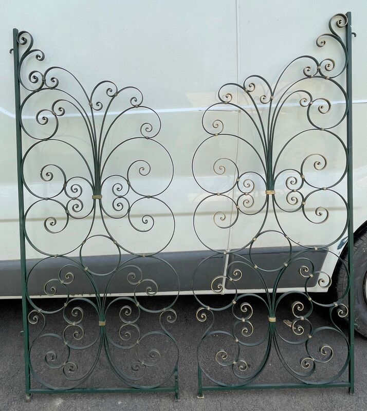 Pair of interior wrought iron grilles XXth century