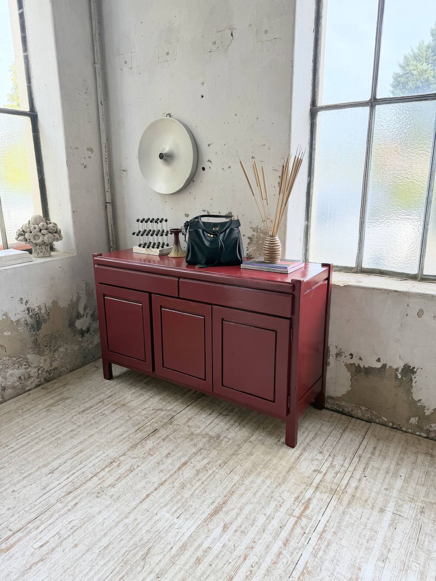 Red lacquered enfilade 1970 160cm