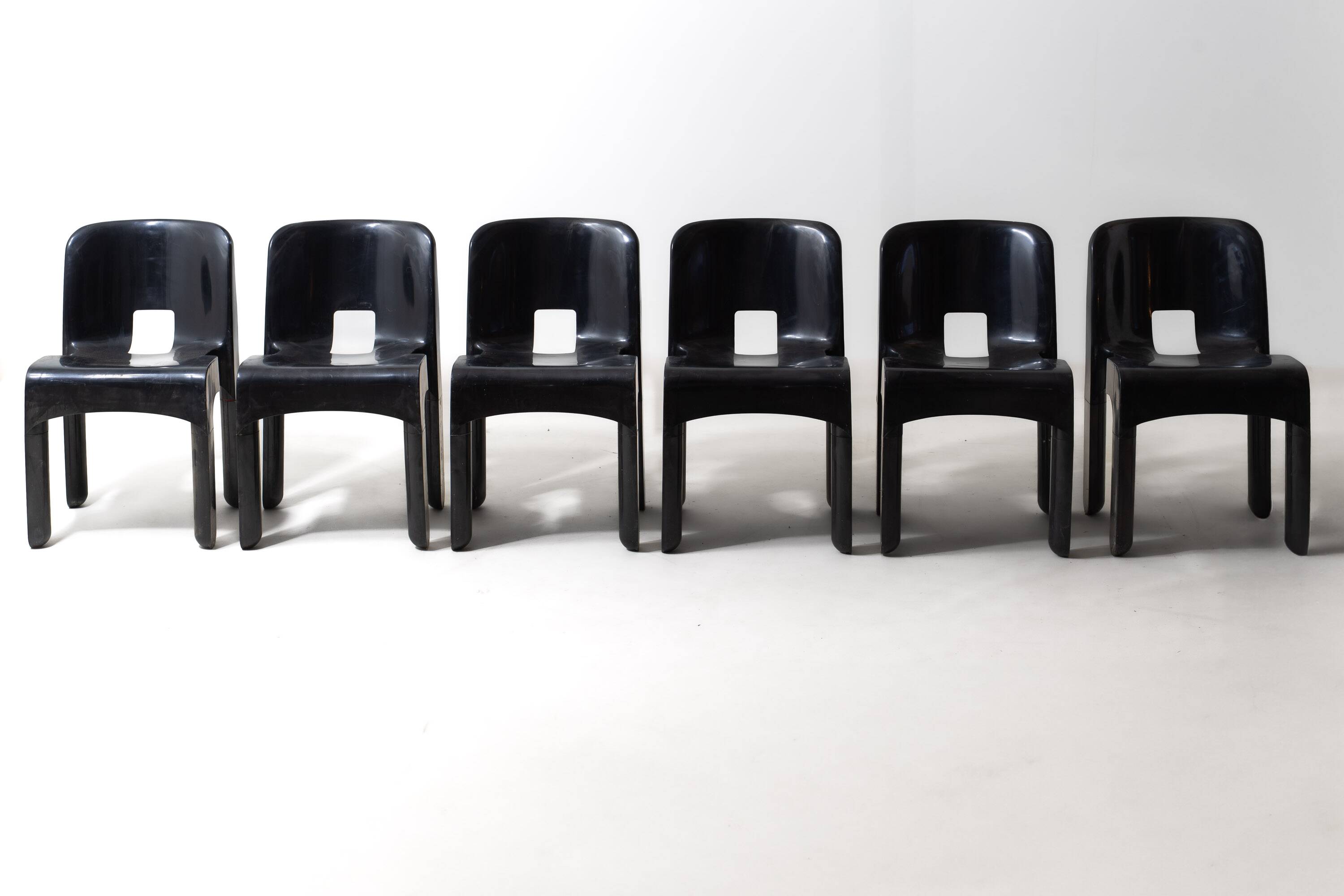 Ensemble de 6 chaises 'Universale' par Joe Colombo