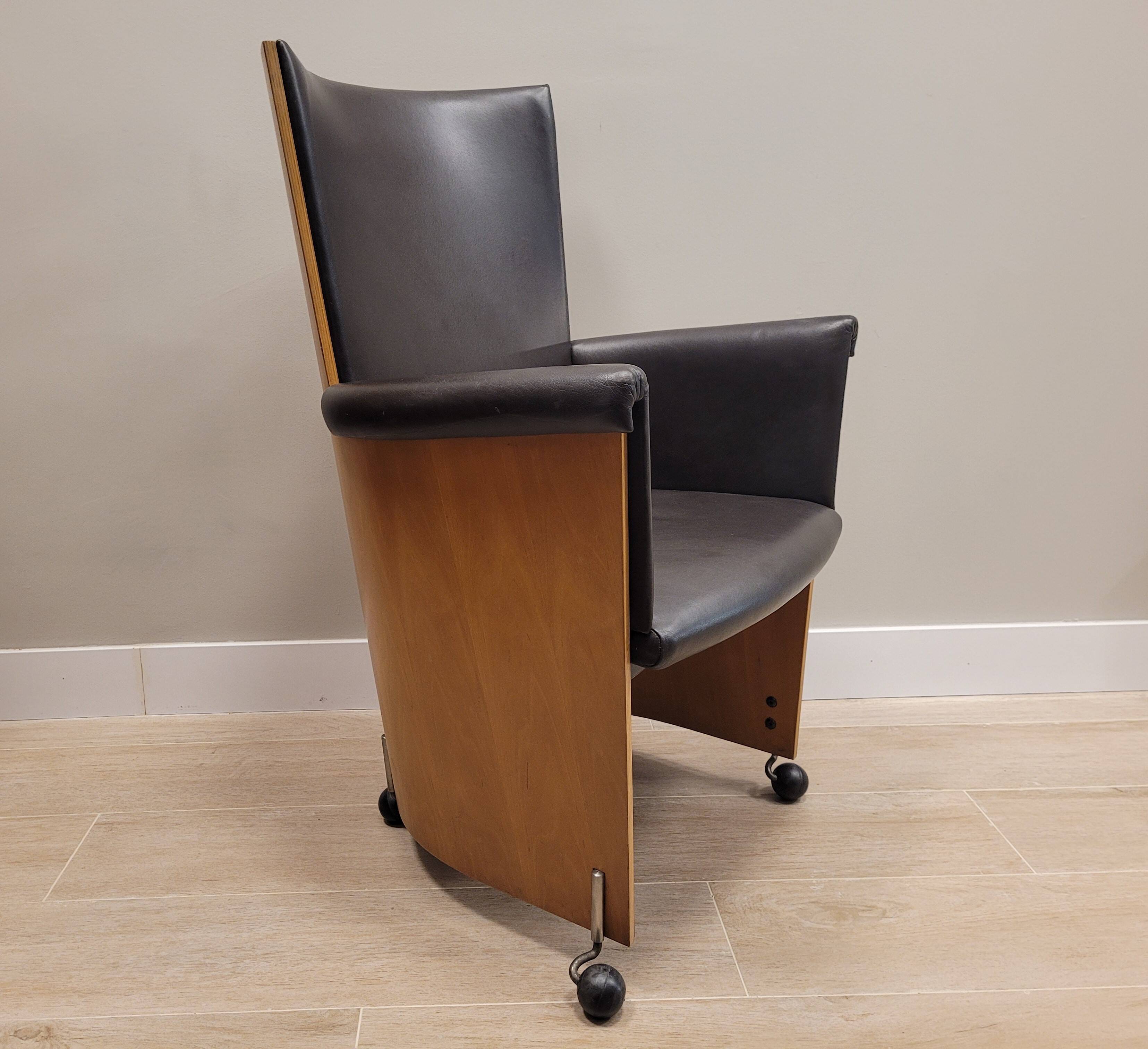 Pareja Sillones “Incontro 5080” Massimo & Lella Vignelli para Bernini, 1991 – Italia