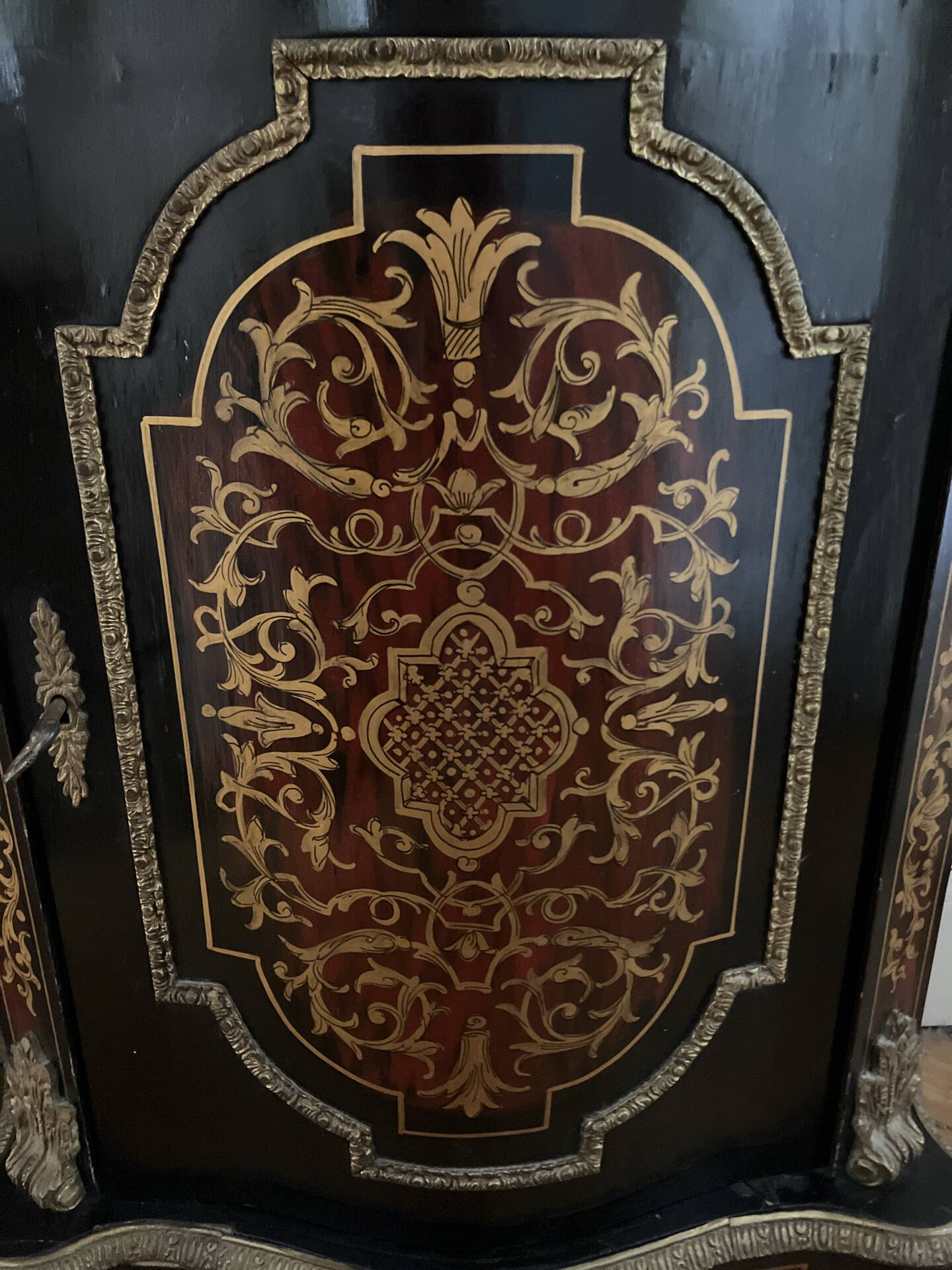 Furniture in the N III style