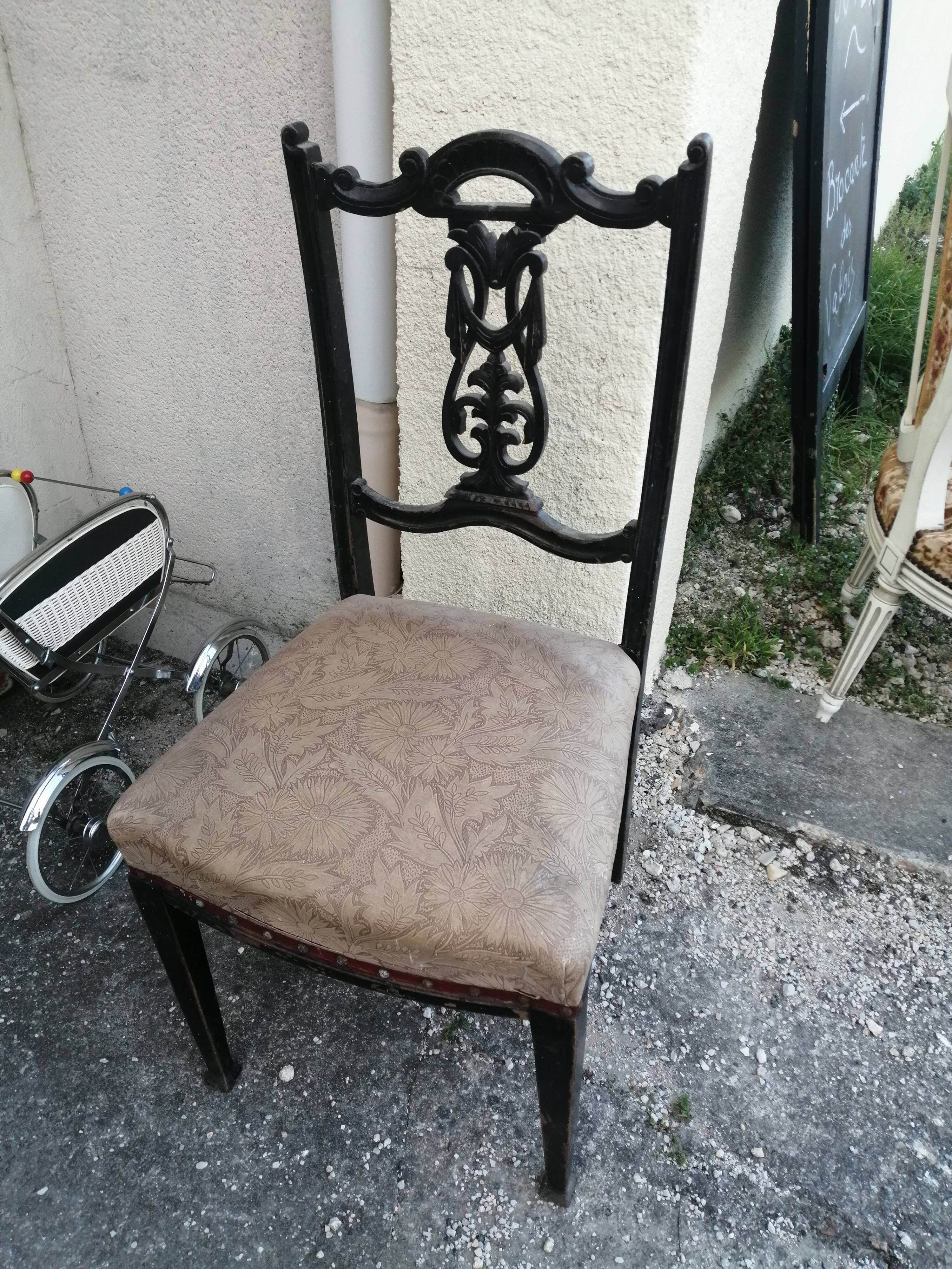 Lot 4 chairs "Chippendale"