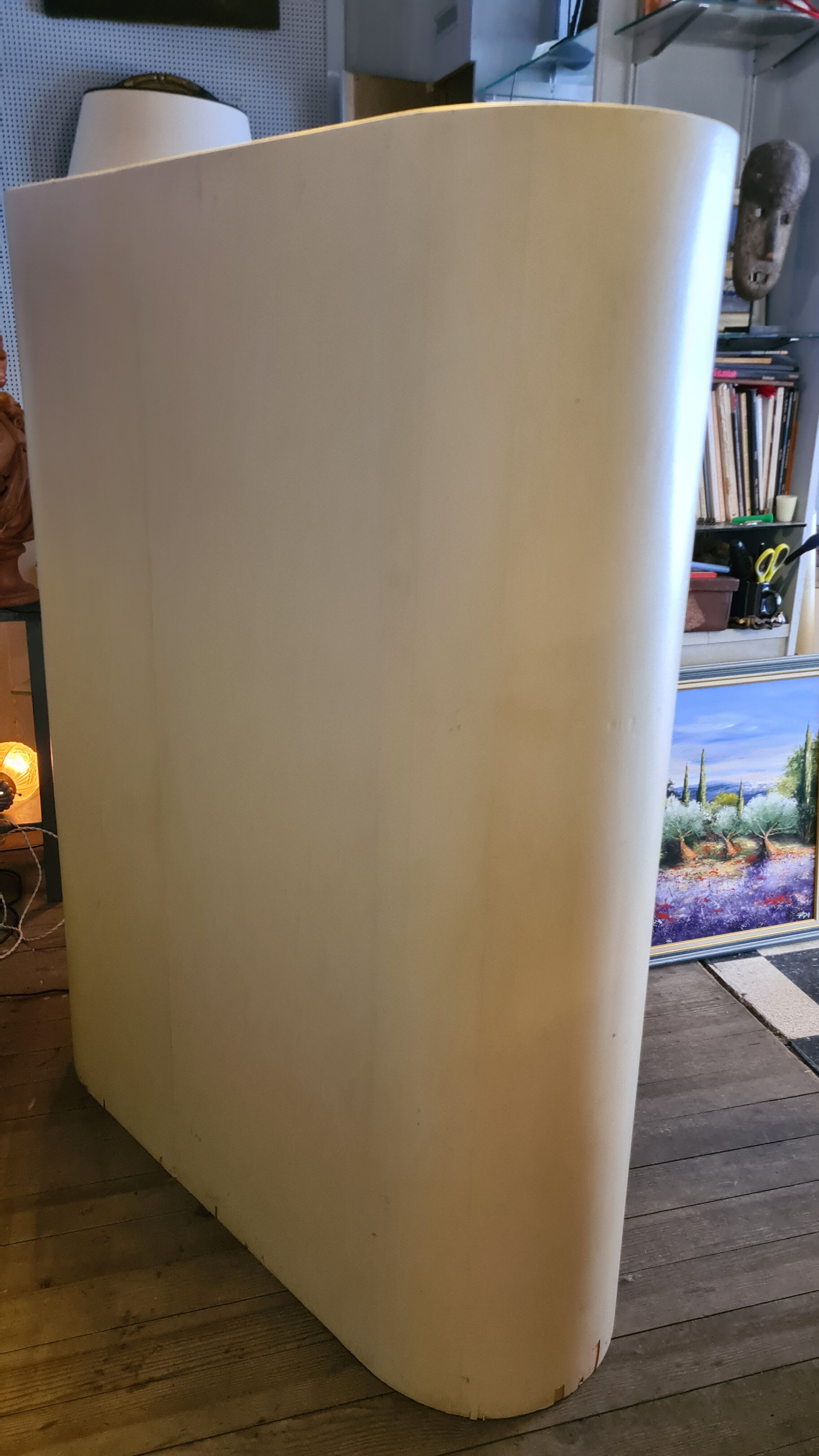 Armoire de jeune fille