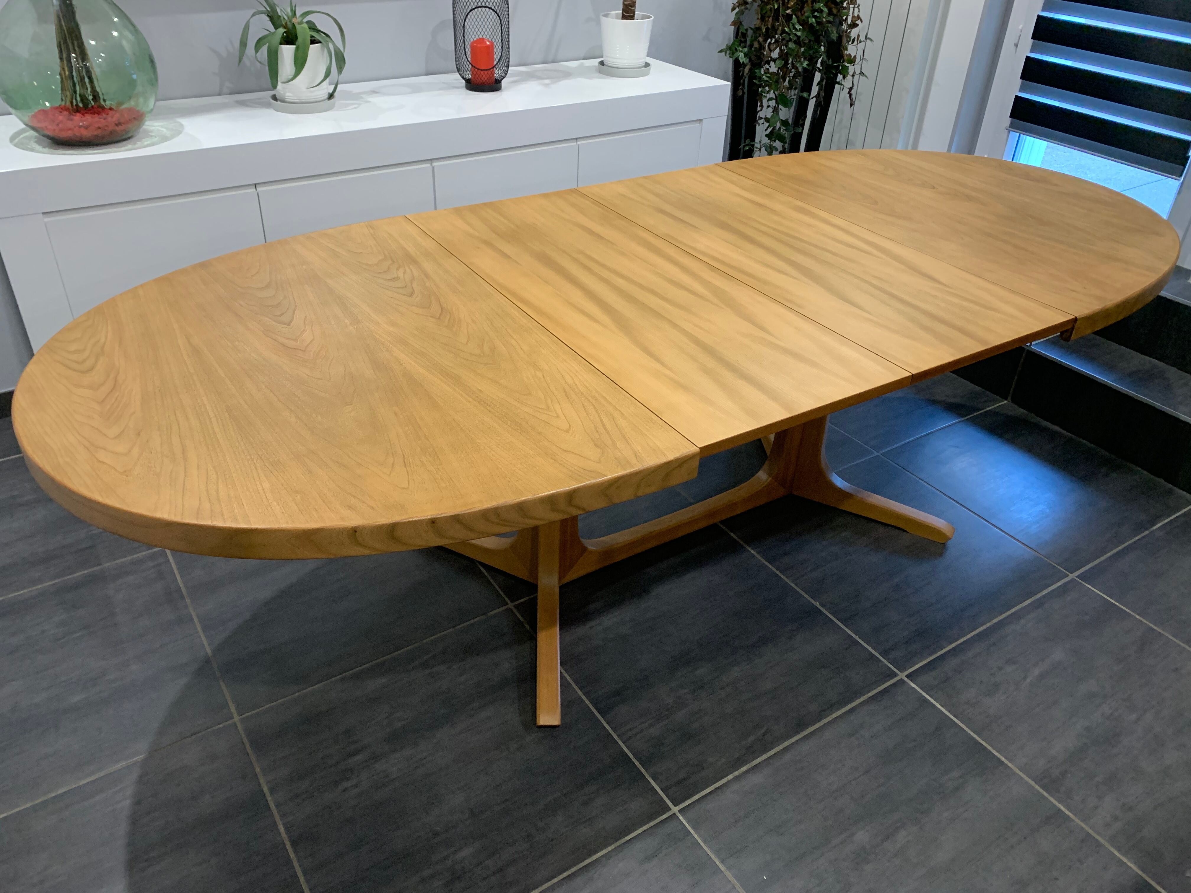 Vintage Baumann 1970s extendable table