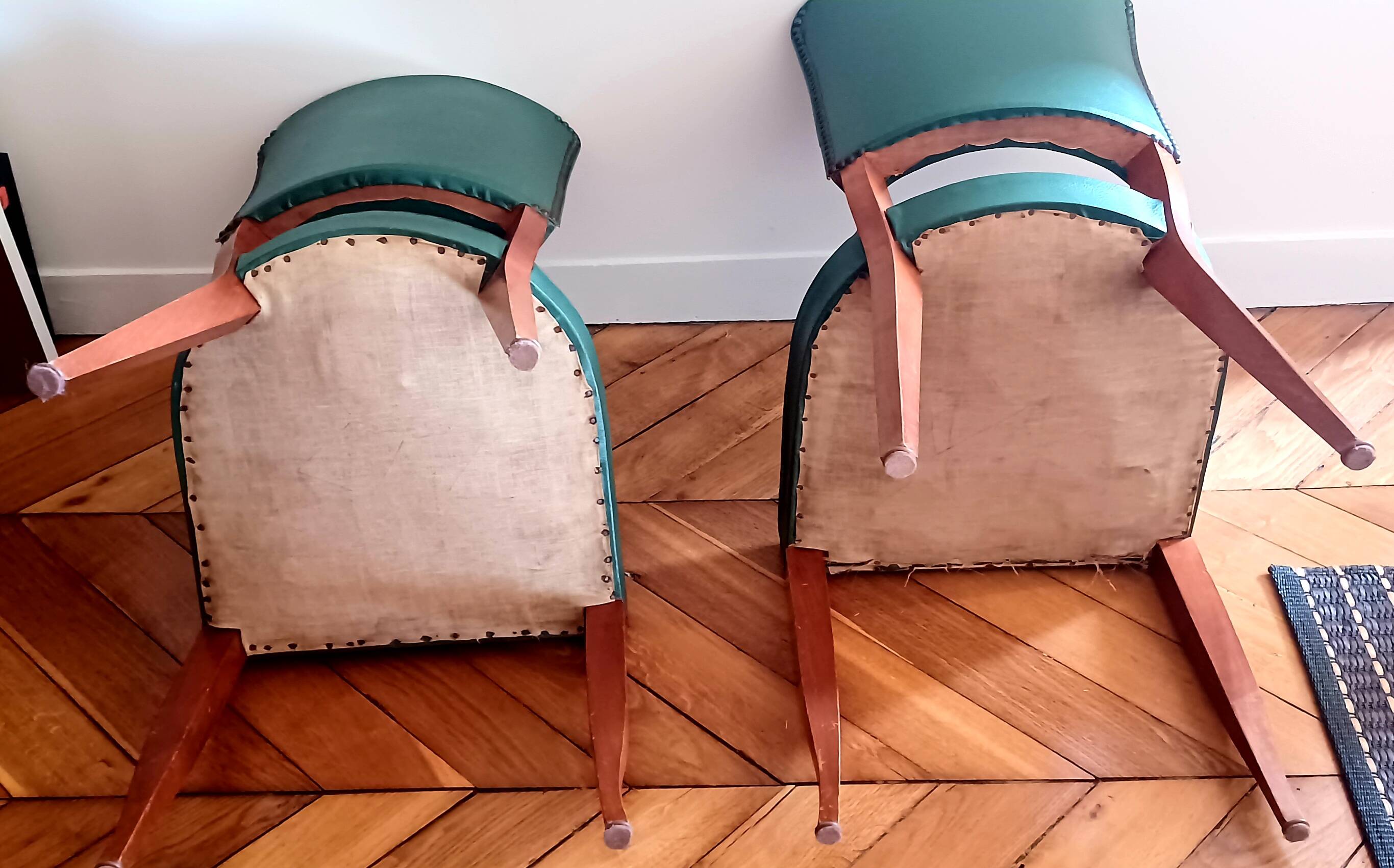 Pair of chairs in the style of Ruhlmann. 30s/40s