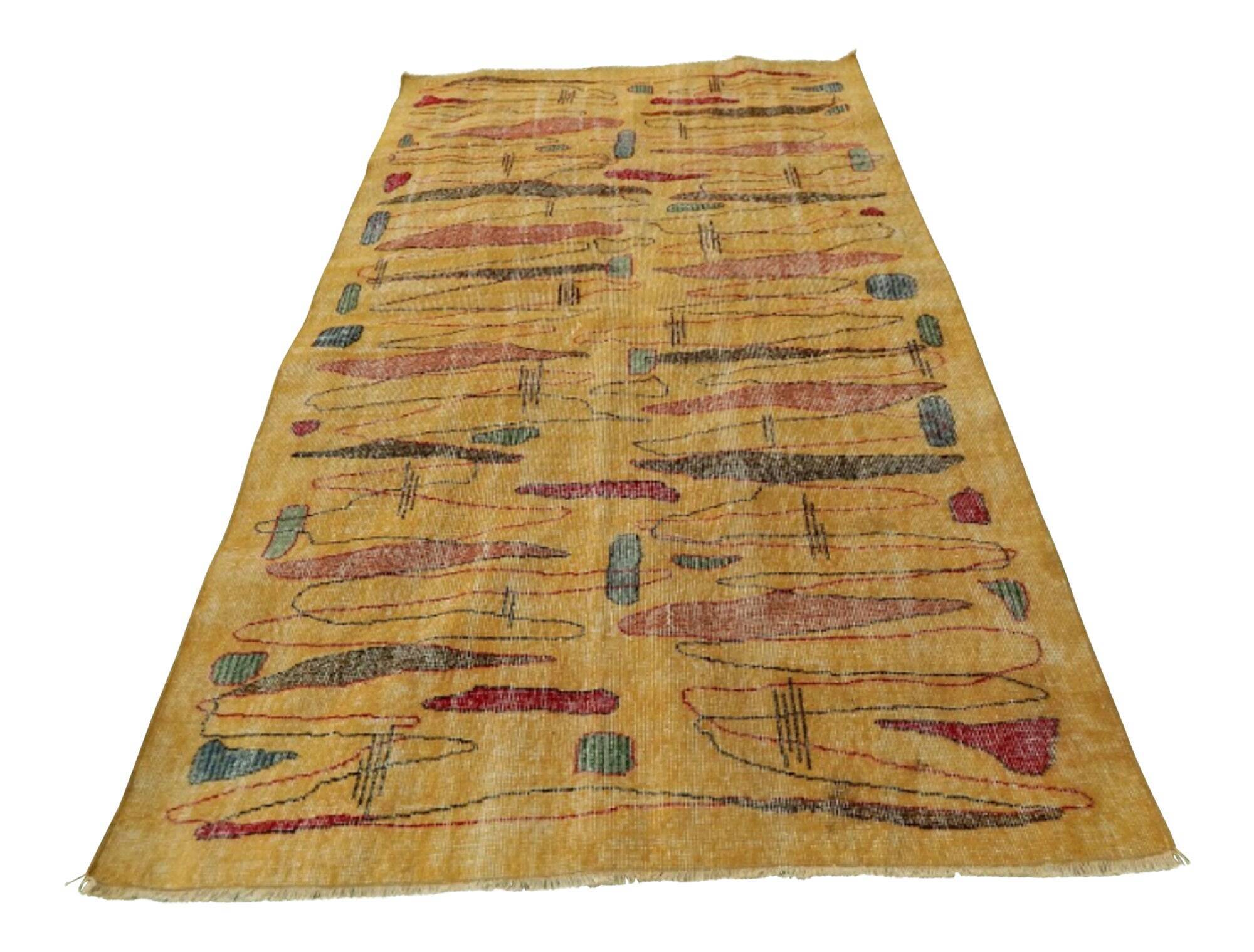 Vintage handmade Turkish rug 153x250 cm