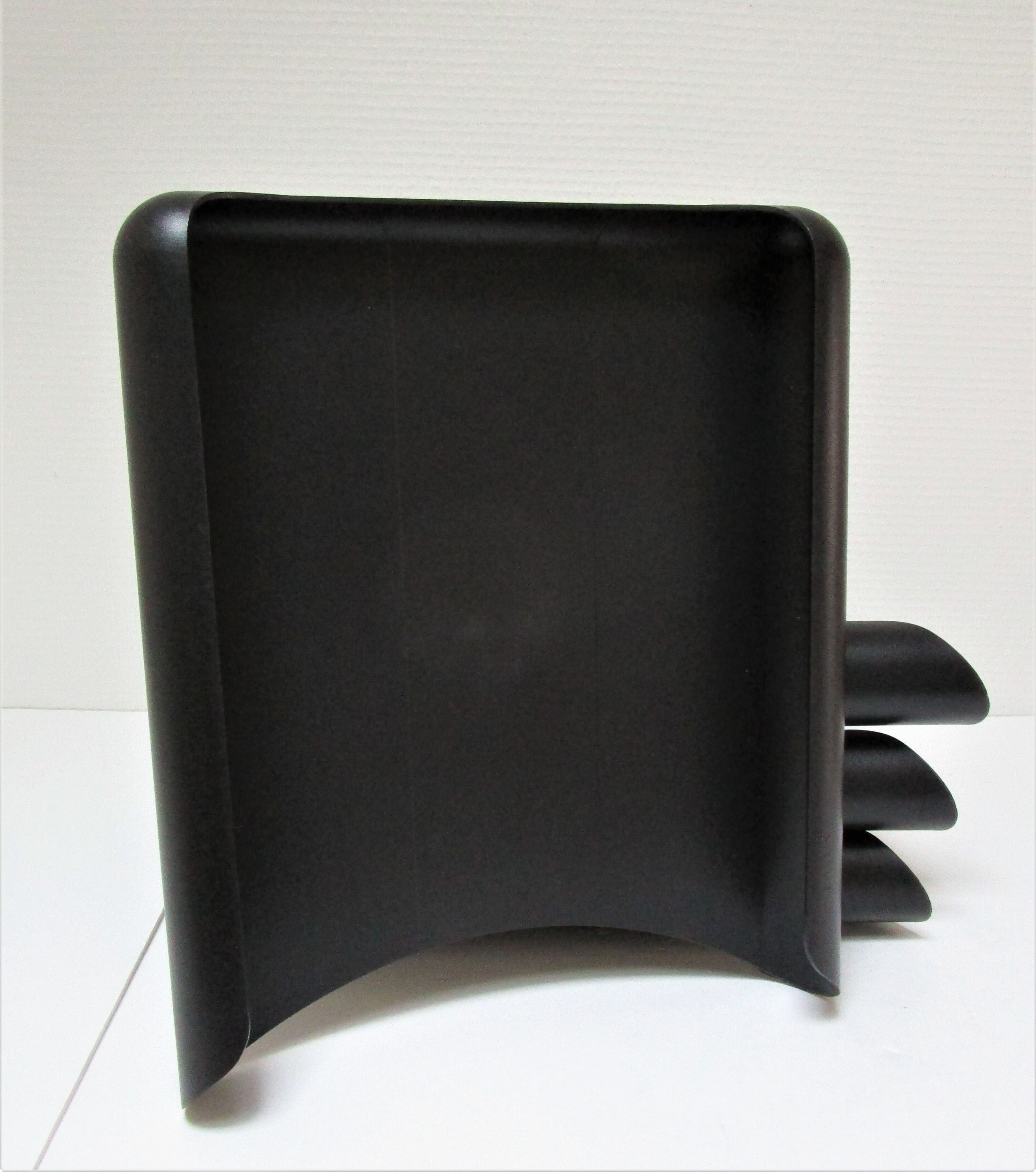 Range mail Tenex design 90s thermoformed plastic