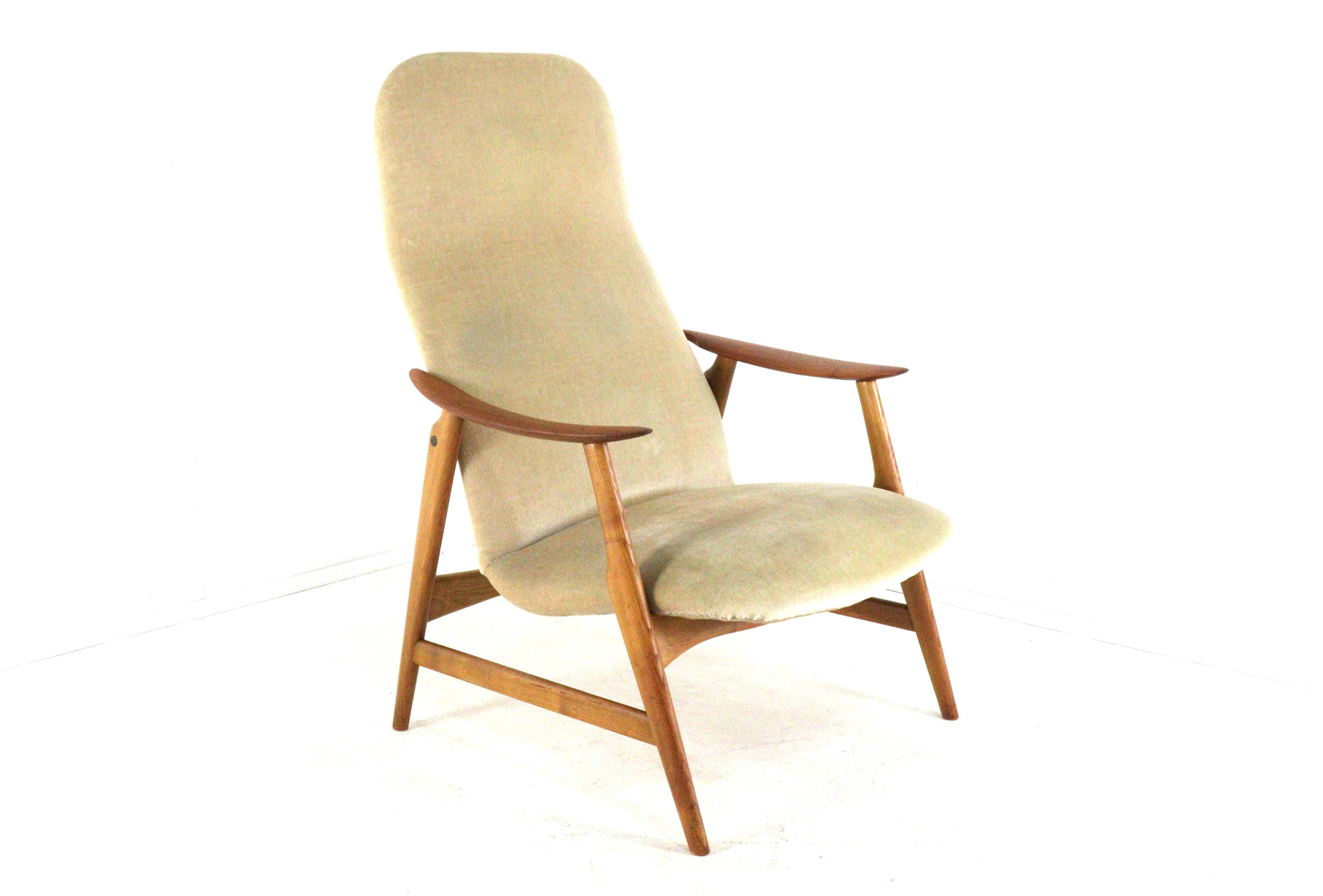 Dokka Møbler Model 500 – Frode Braathen & Hans Brattrud - highback