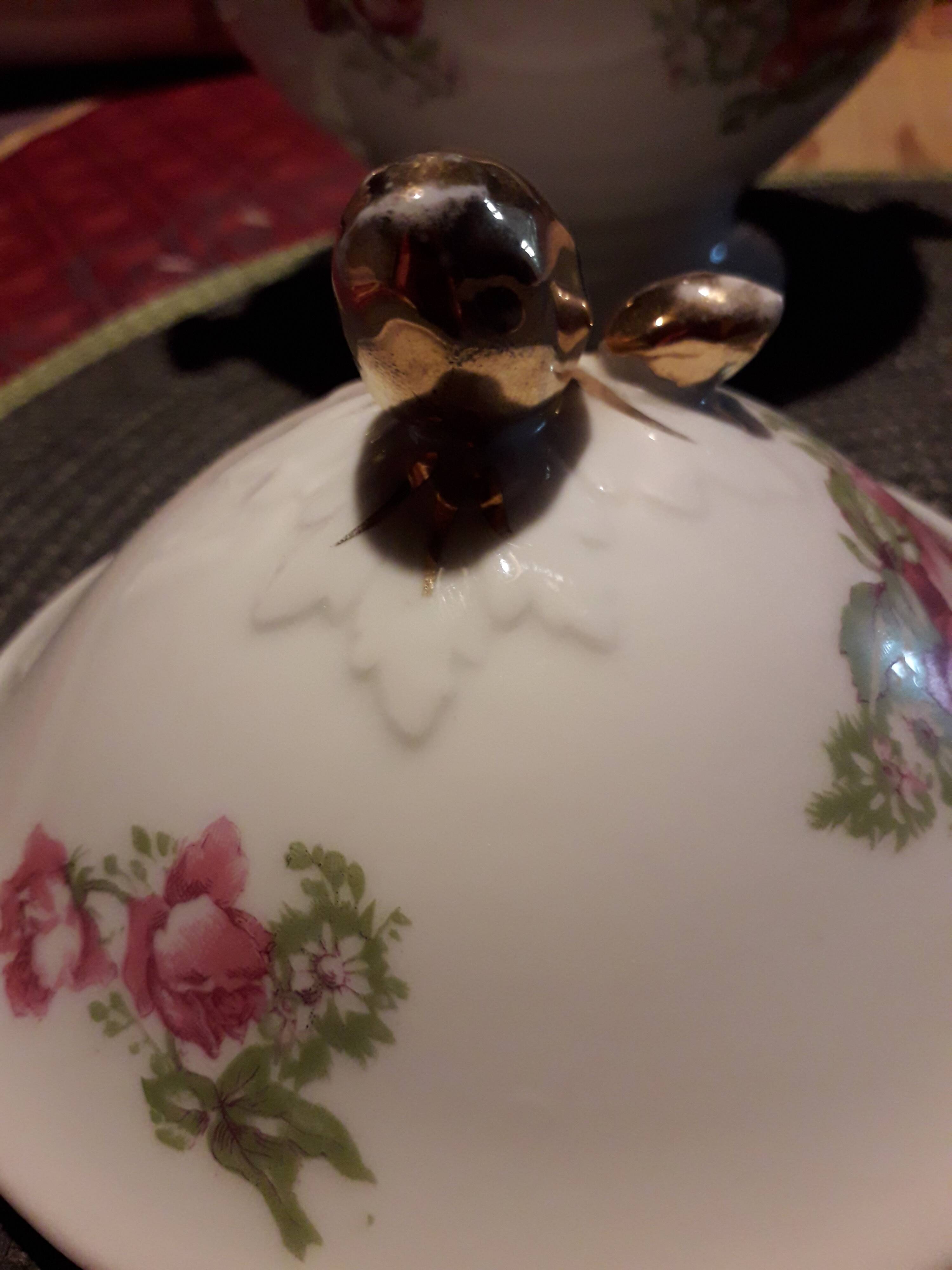 Antique porcelain sweet box from Limoges - William Guérin