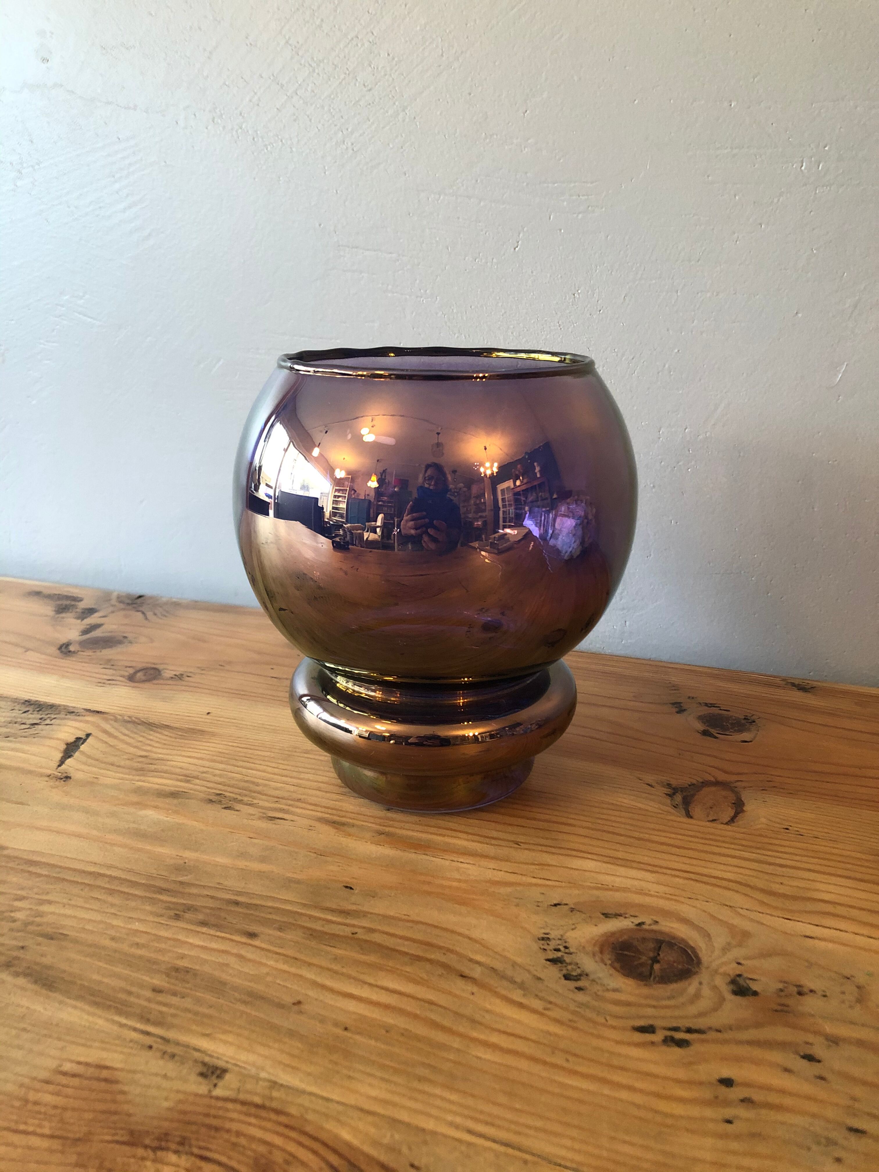 Vase for round bouquet