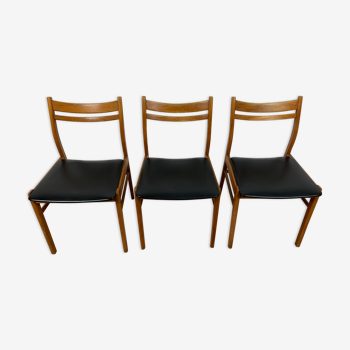 Lot 3 chaises scandinaves, assises similicuir noir