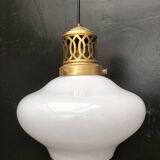 White opaline suspension