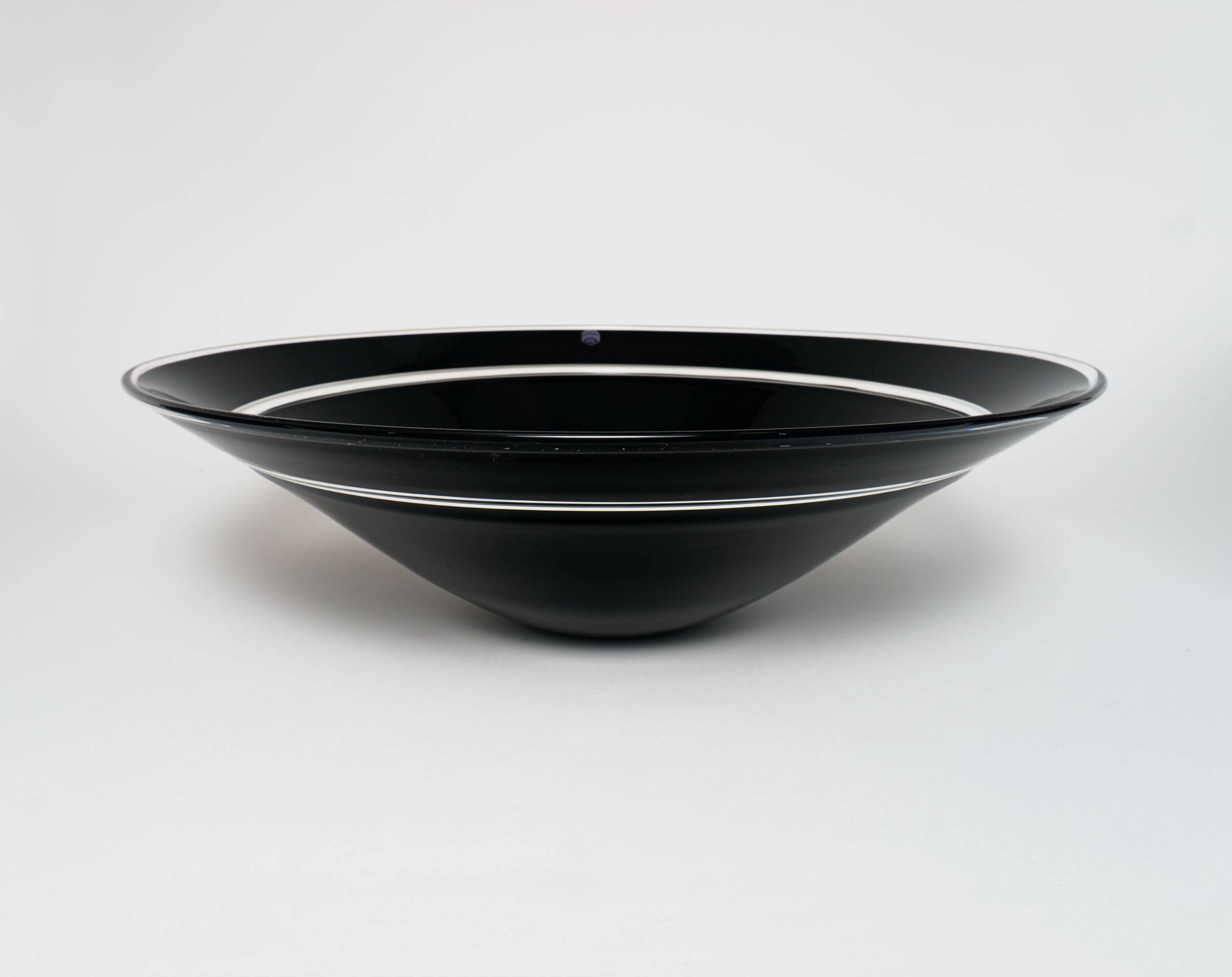 Vintage 1980s Cenedese Murano Glass Black Incalmo Centrepiece Bowl