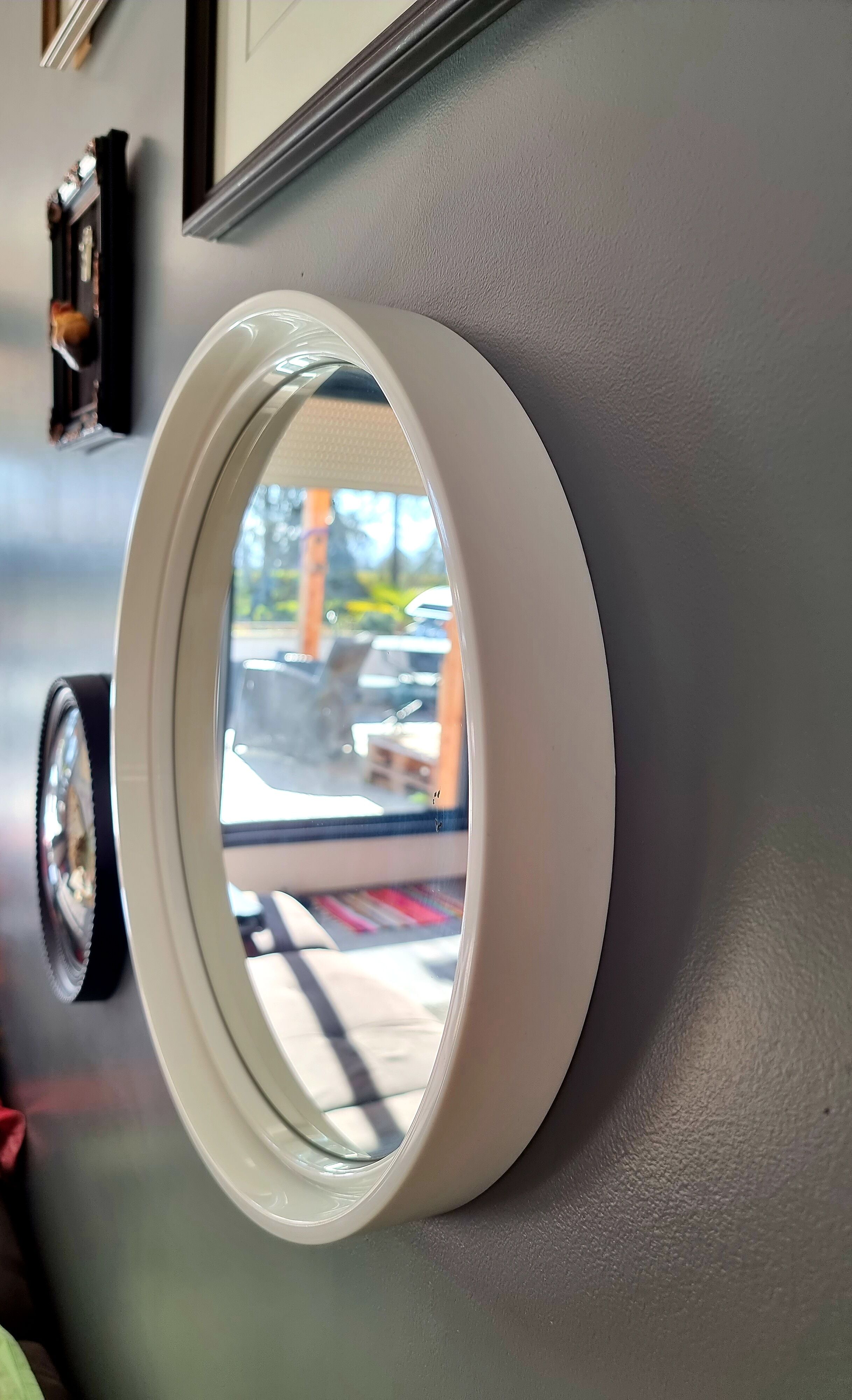 Round mirror Gilac white plastic 70s, 40 cm