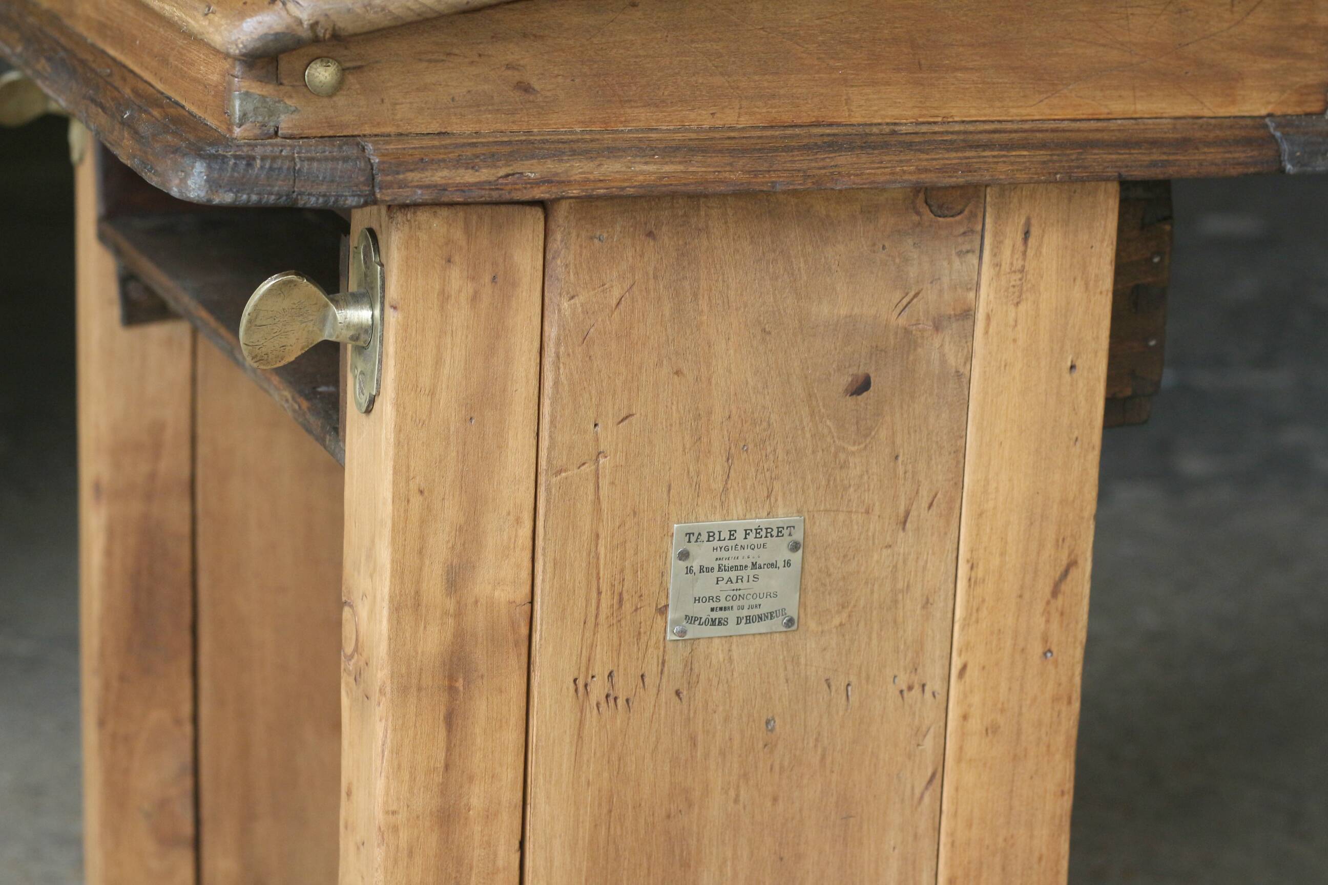 FERET architect's table - hygienic table circa 1900.