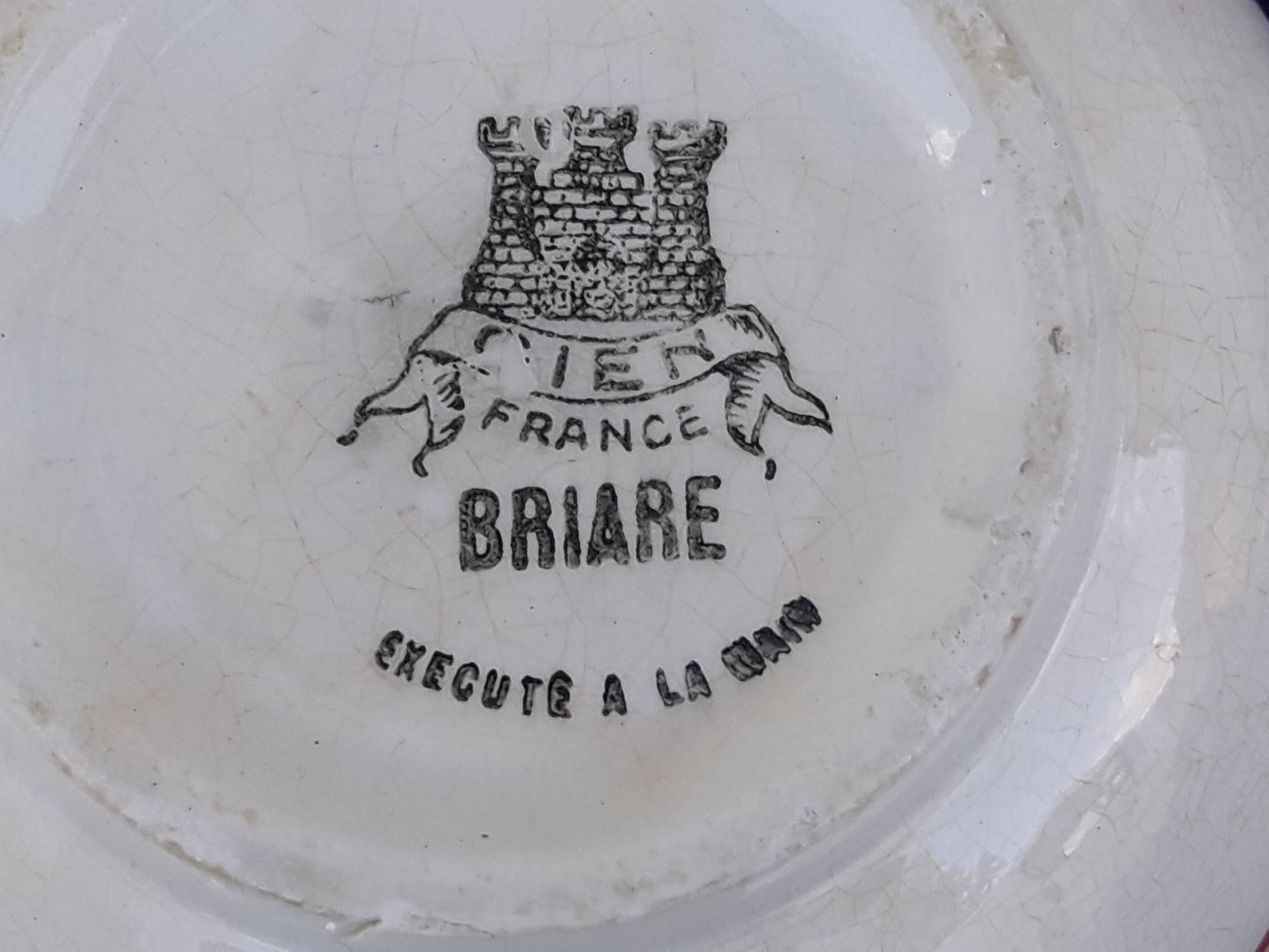 Gien model Briare earthenware ear bowl