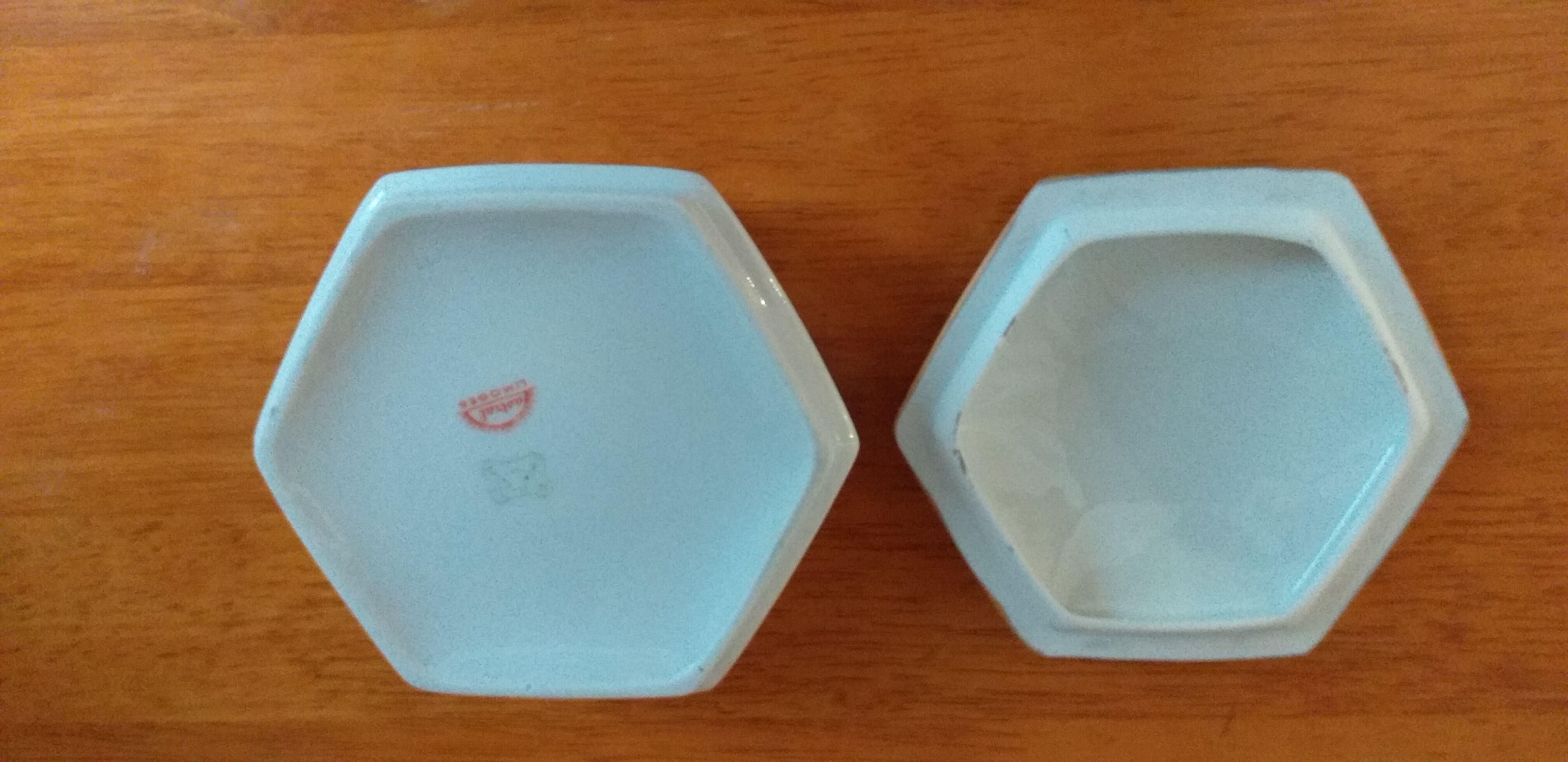 Boîte à bijoux ou bonbonnière en porcelaine fine Limoges