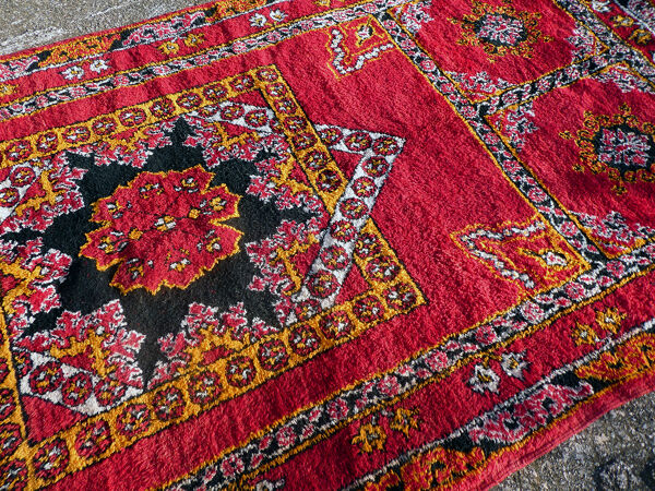 Tapis berbère marocain vintage Boujaad de Khenifra XXL 352x174 cm