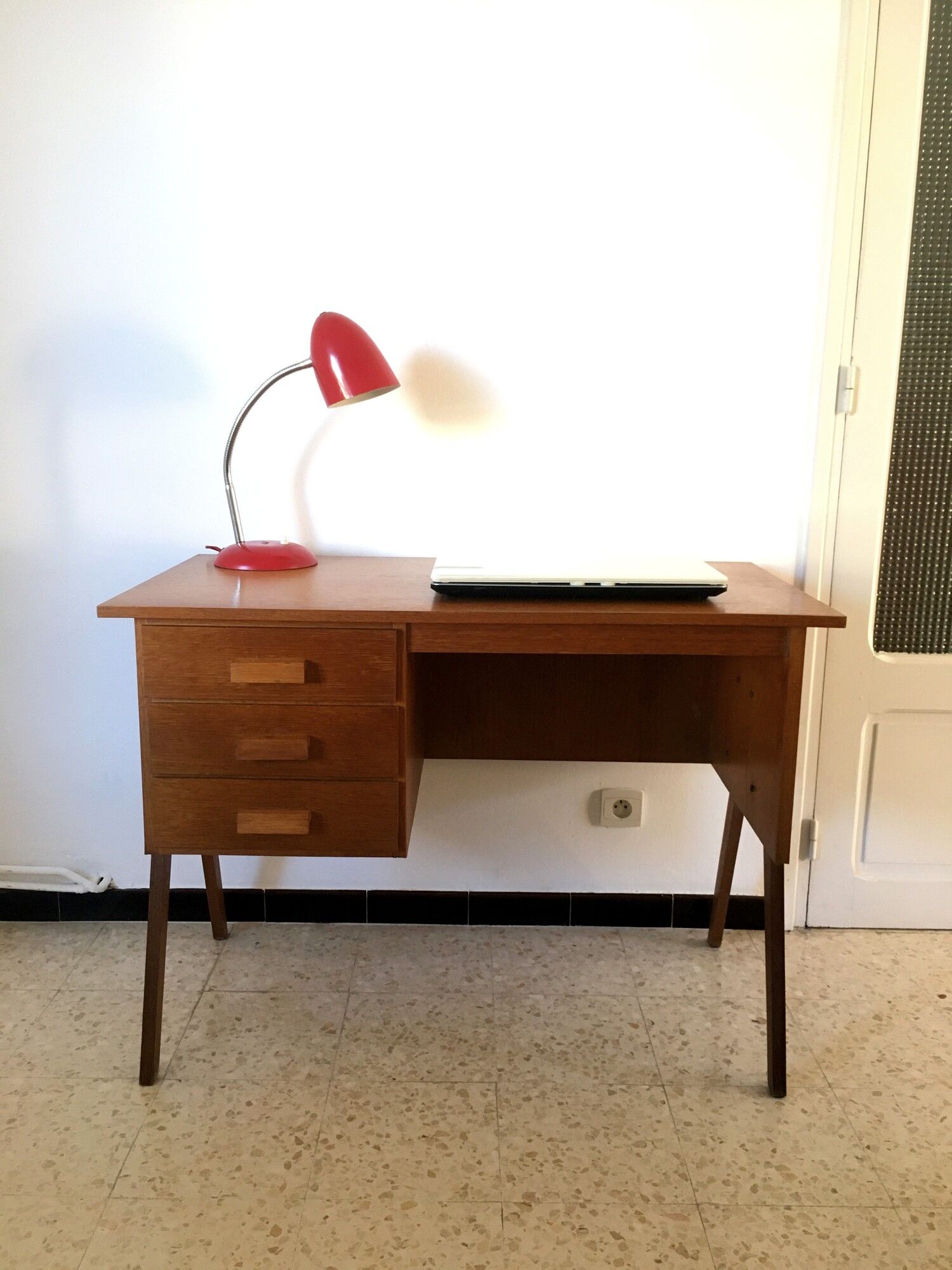 Vintage desk compass feet 1960