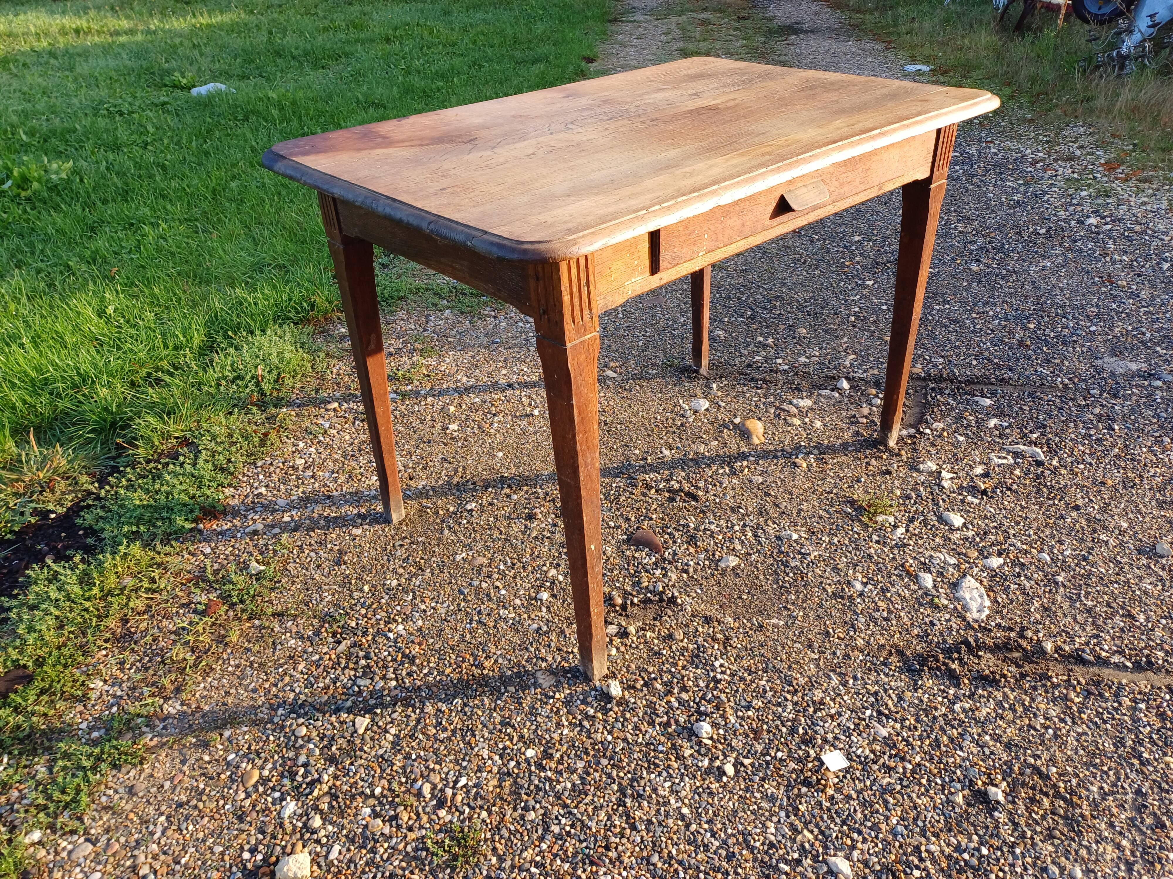 Oak table from the 1930s
