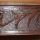 Coffret en bois sculpté ancien