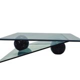 Table basse design sculptural - Marbre noir et verre style années 80