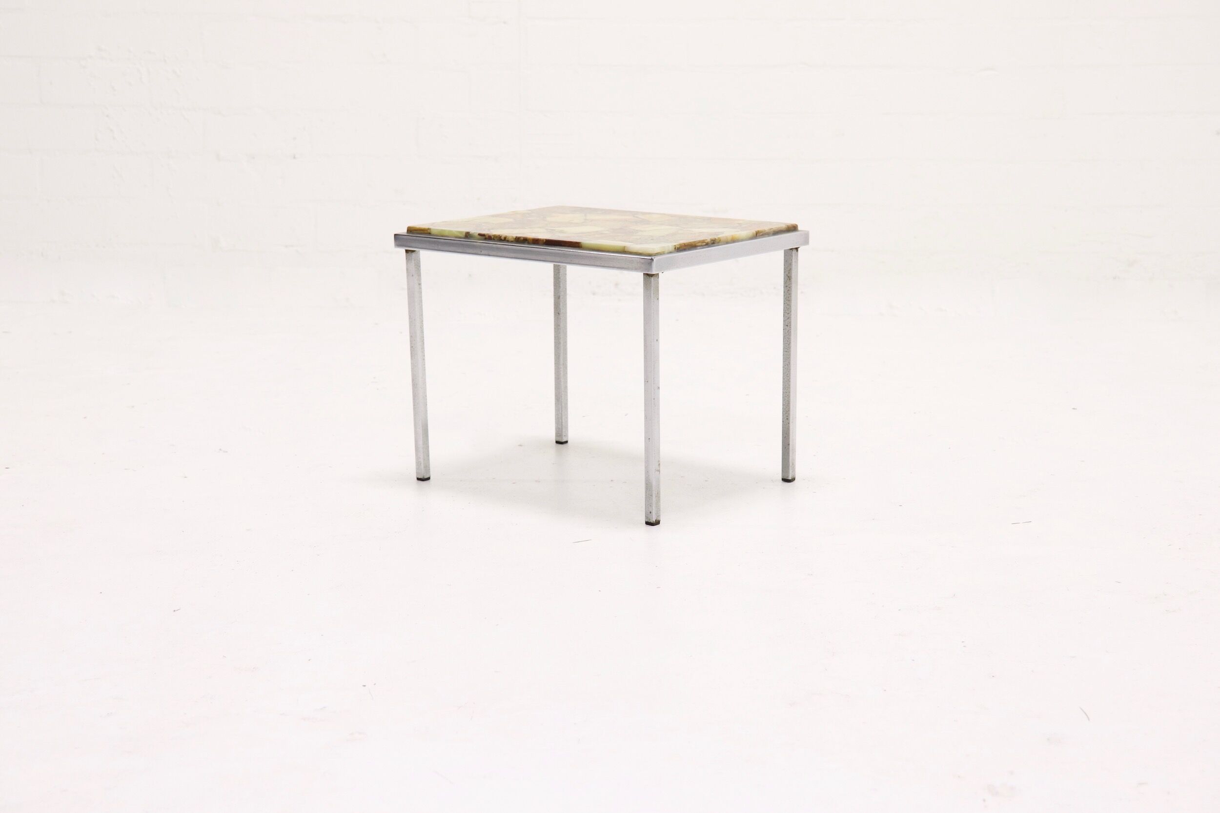 Onyx & epoxy resin side table, 1960s