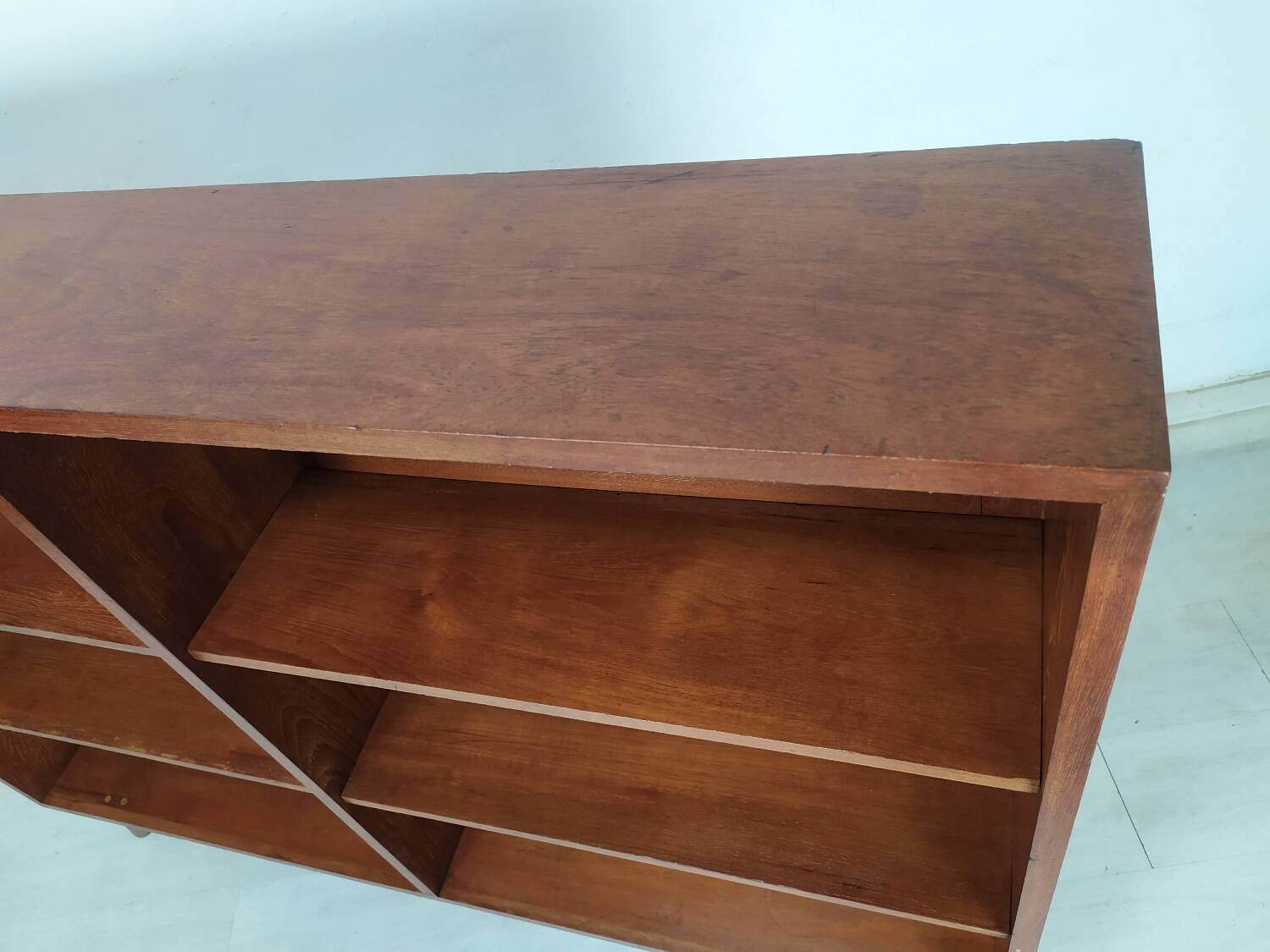 Étagère bibliothèque pied compas teck