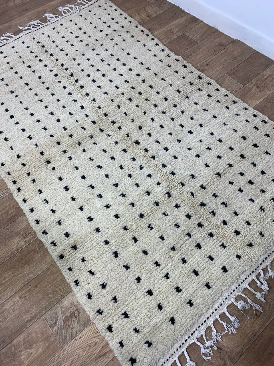 Handmade polka dot Berber rug 250 X 150 CM