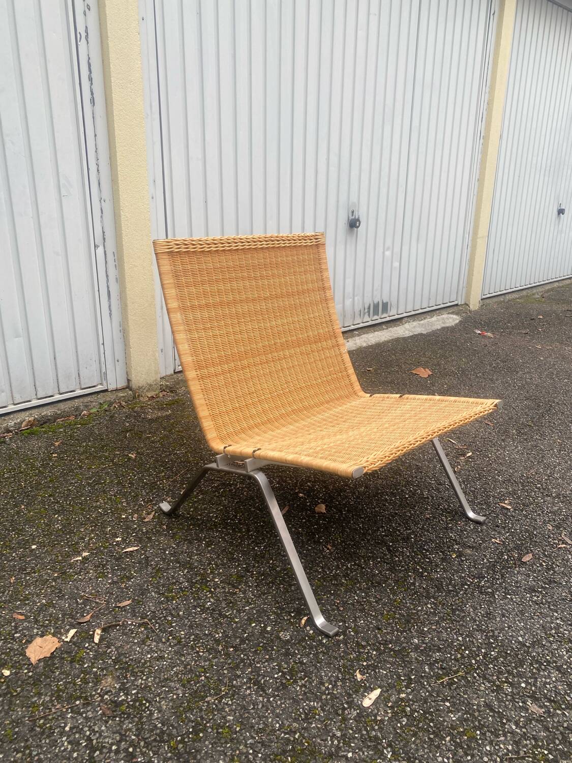 8 fauteuils Pk22 de Poul Kjaerholm , signé Fritz Hansen
