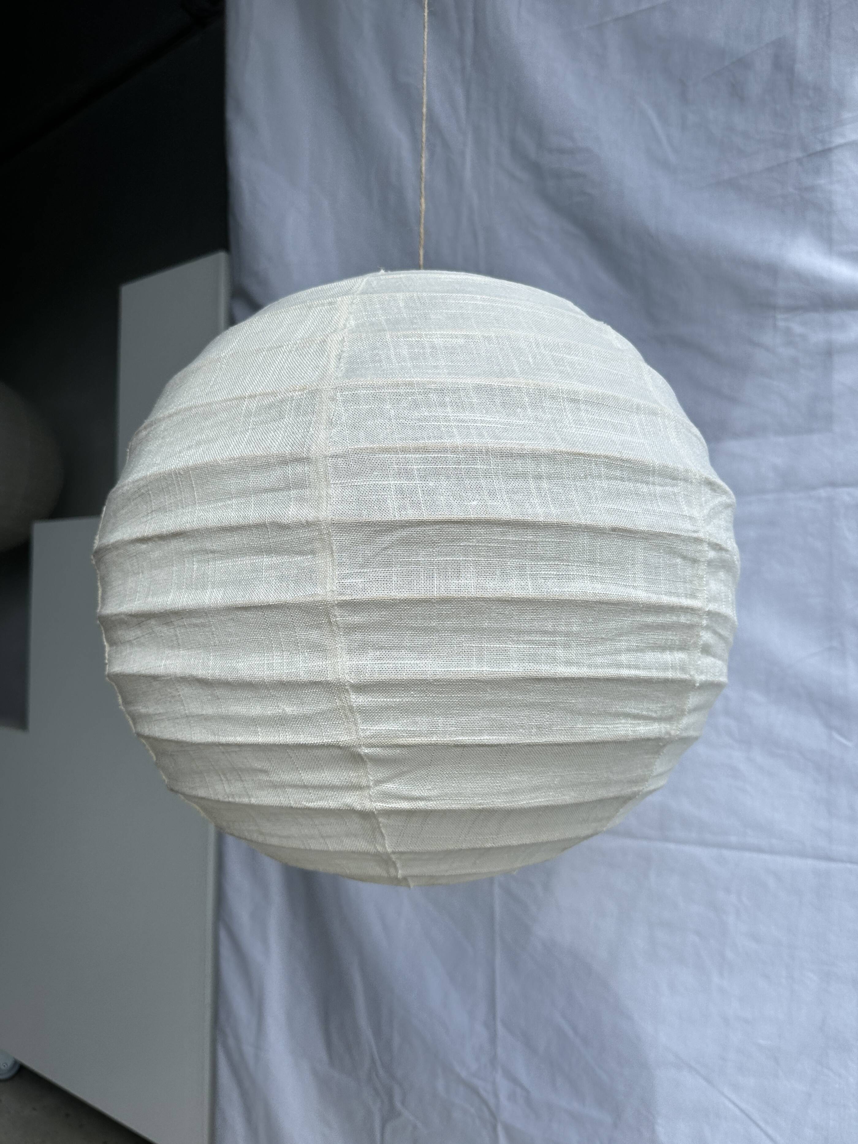 Average suspension in rattan and natural linen, Japanese-style, round D:40.
